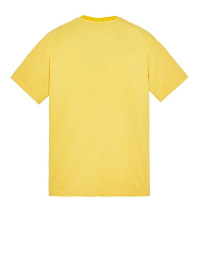 Stone Island 20155 COTTON JERSEY STAR INLAY_GARMENT DYED YELLOW outlook