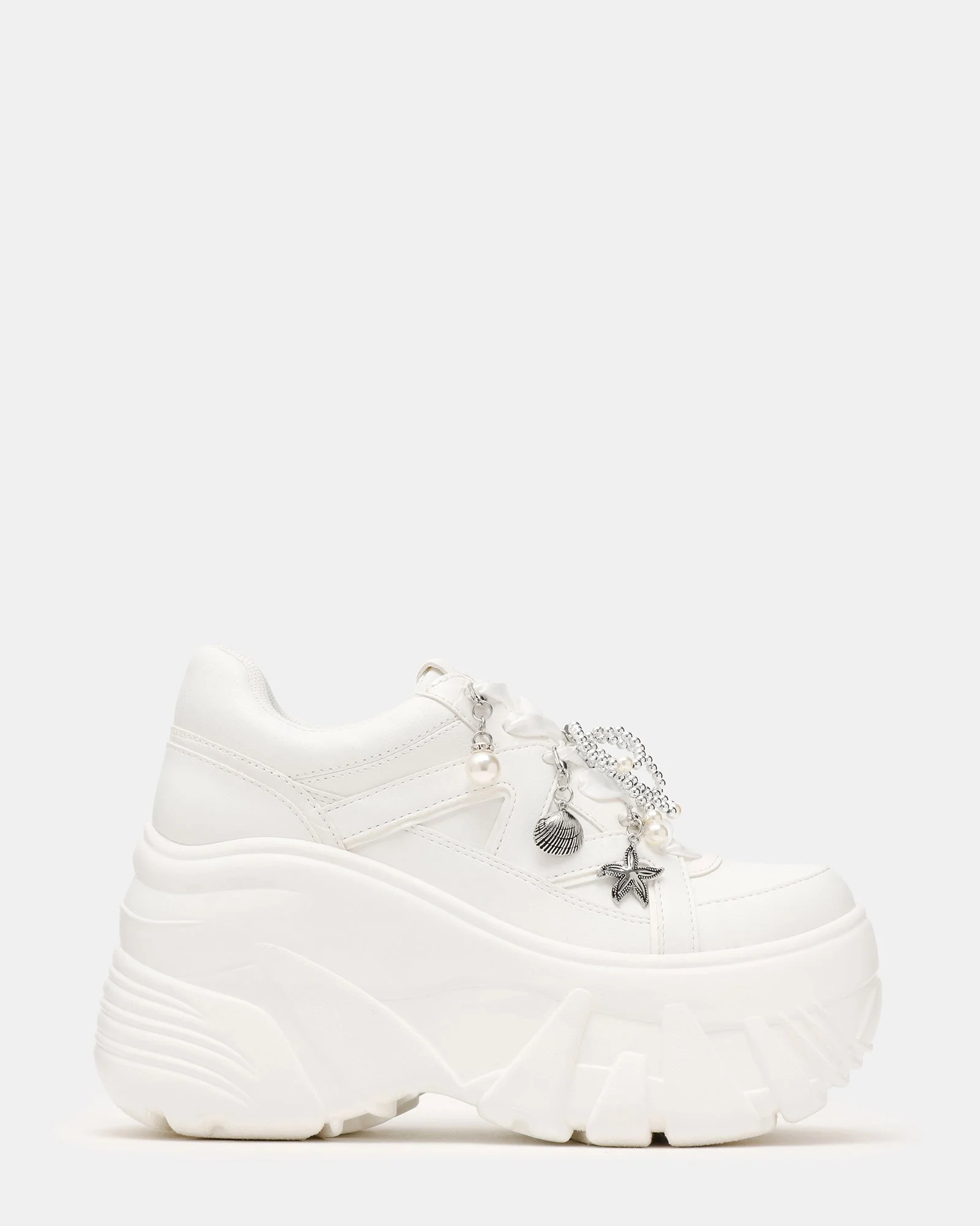 FIFI WHITE - 1