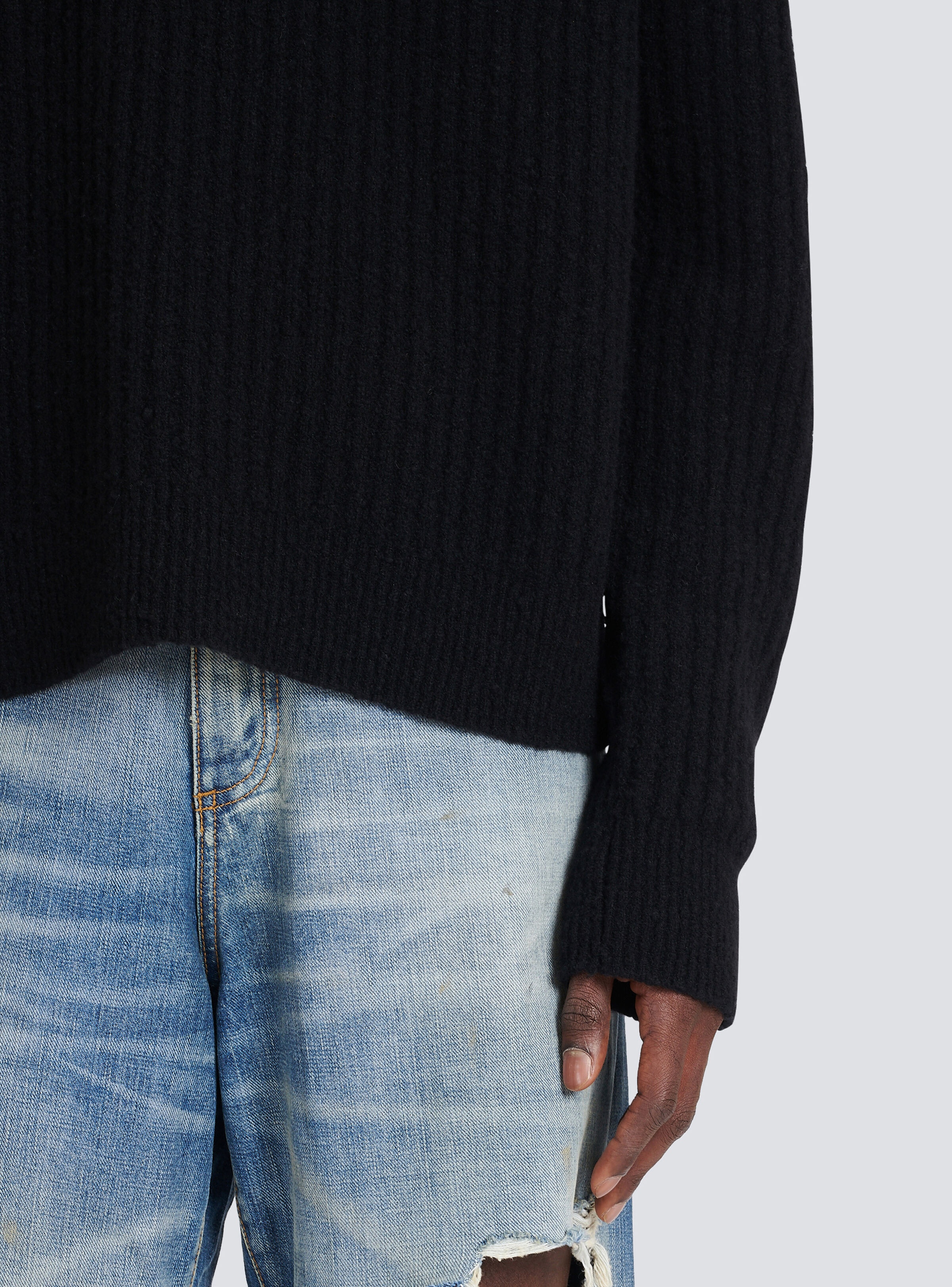 Cashmere turtleneck sweater - 9