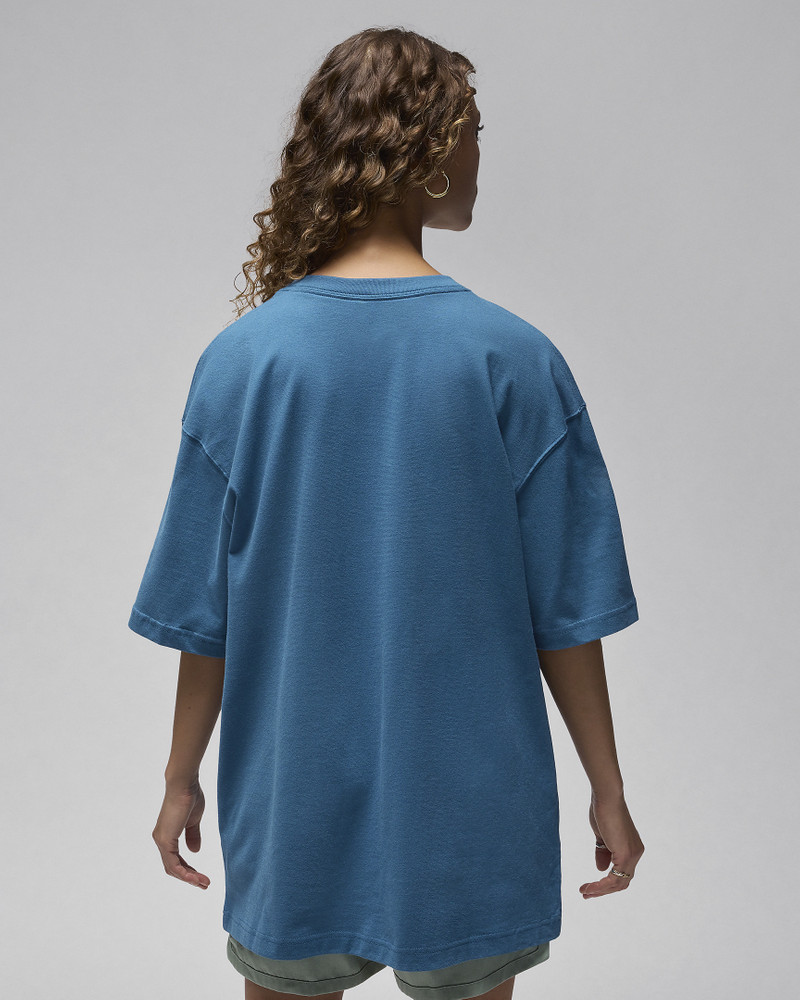 Jordan Jordan Women's Oversized Graphic T-Shirt outlook