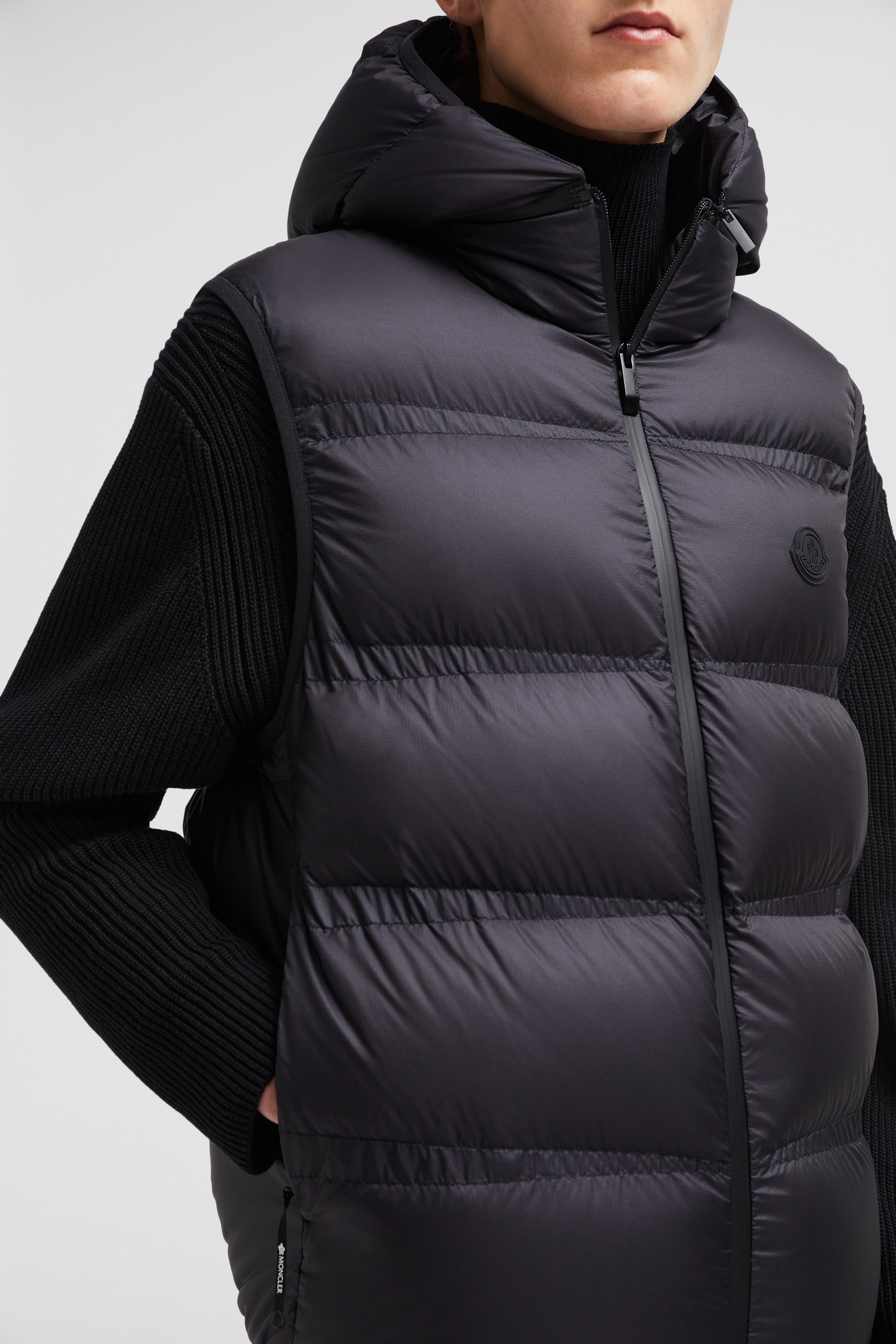 Moncler LAUSEN VEST サイズ2 Moncler Lausen Down Vest | REVERSIBLE