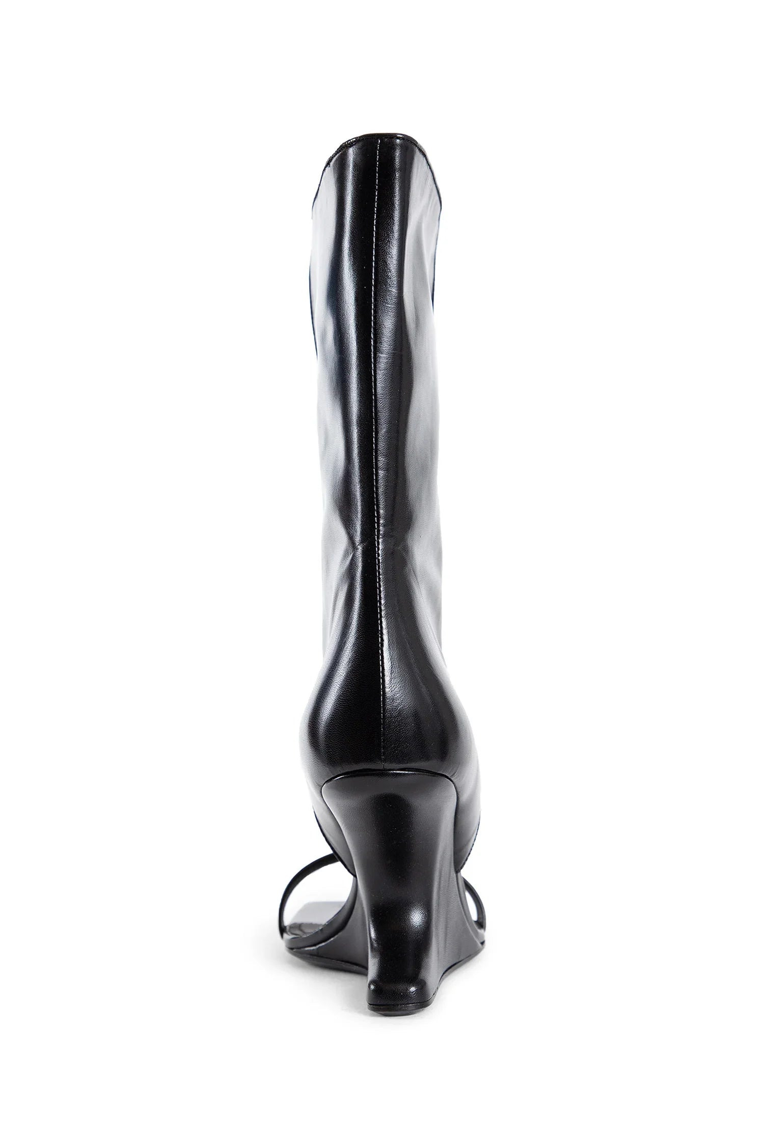Hollywood-Winged-Cantilever-In-Capretto-Leather - 3