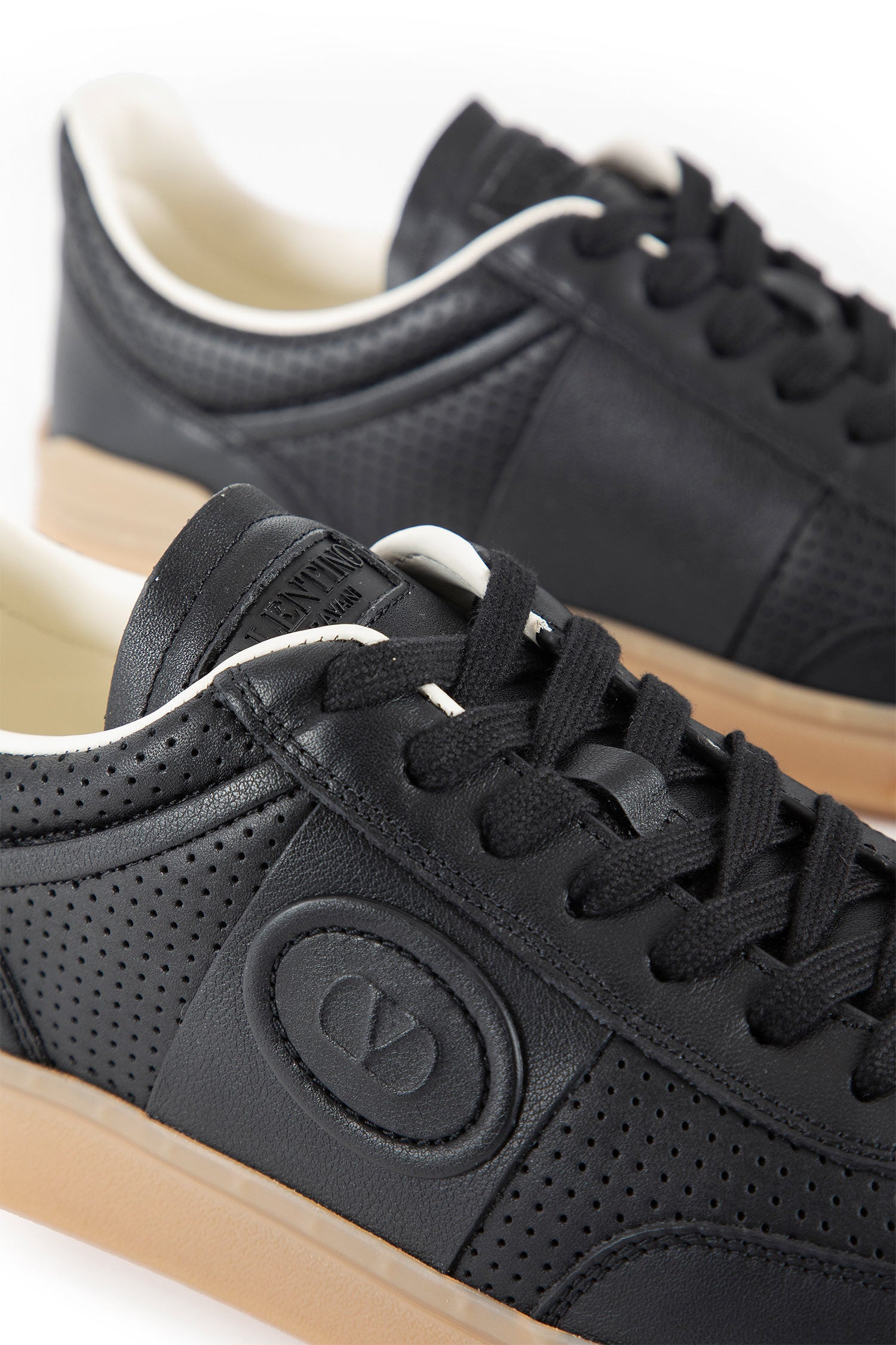 Upvillage-Sneakers - 7