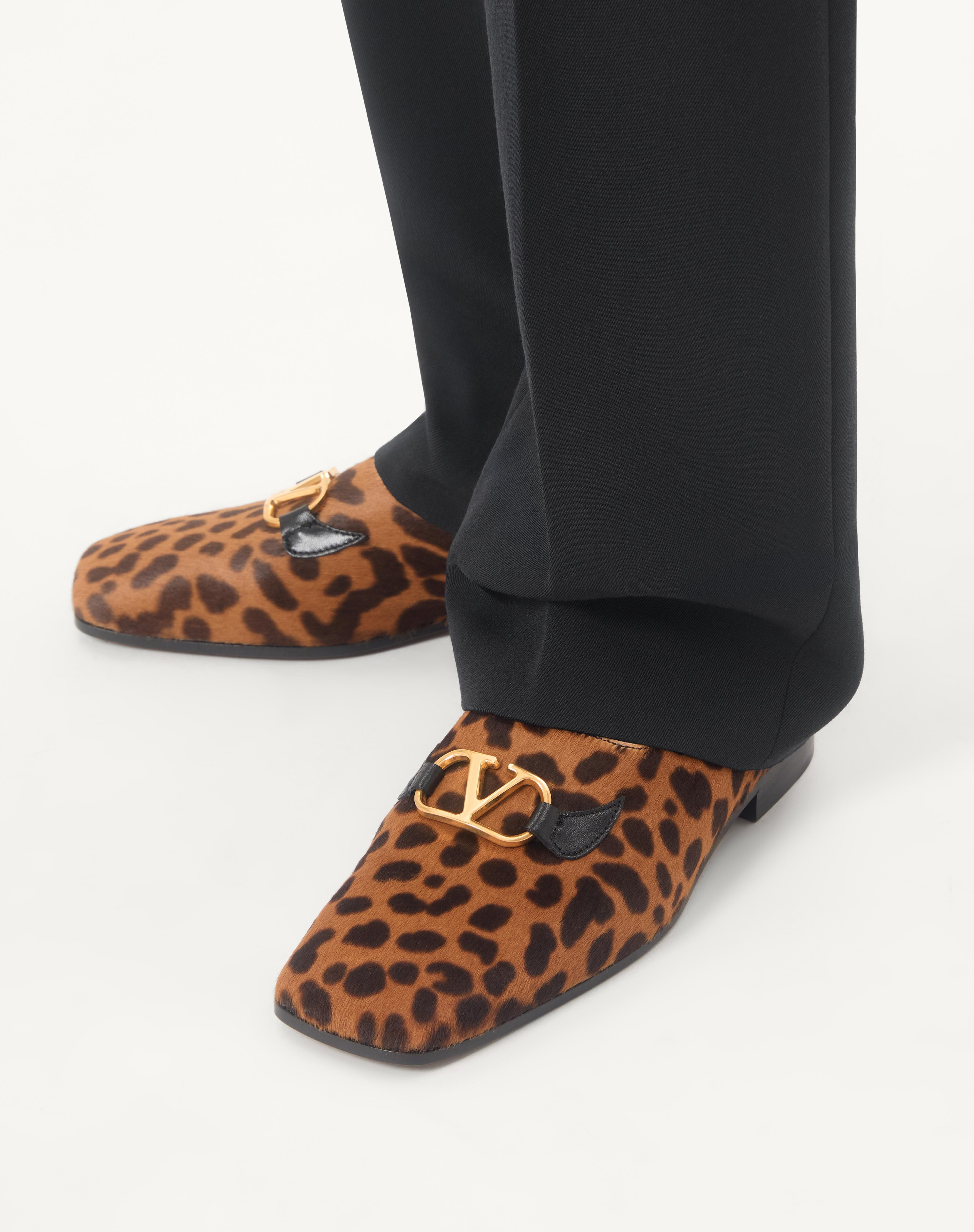 VALENTINO GARAVANI BABOUCHE HAIRCALF LOAFERS WITH FAUVE ECLAT PRINT - 2