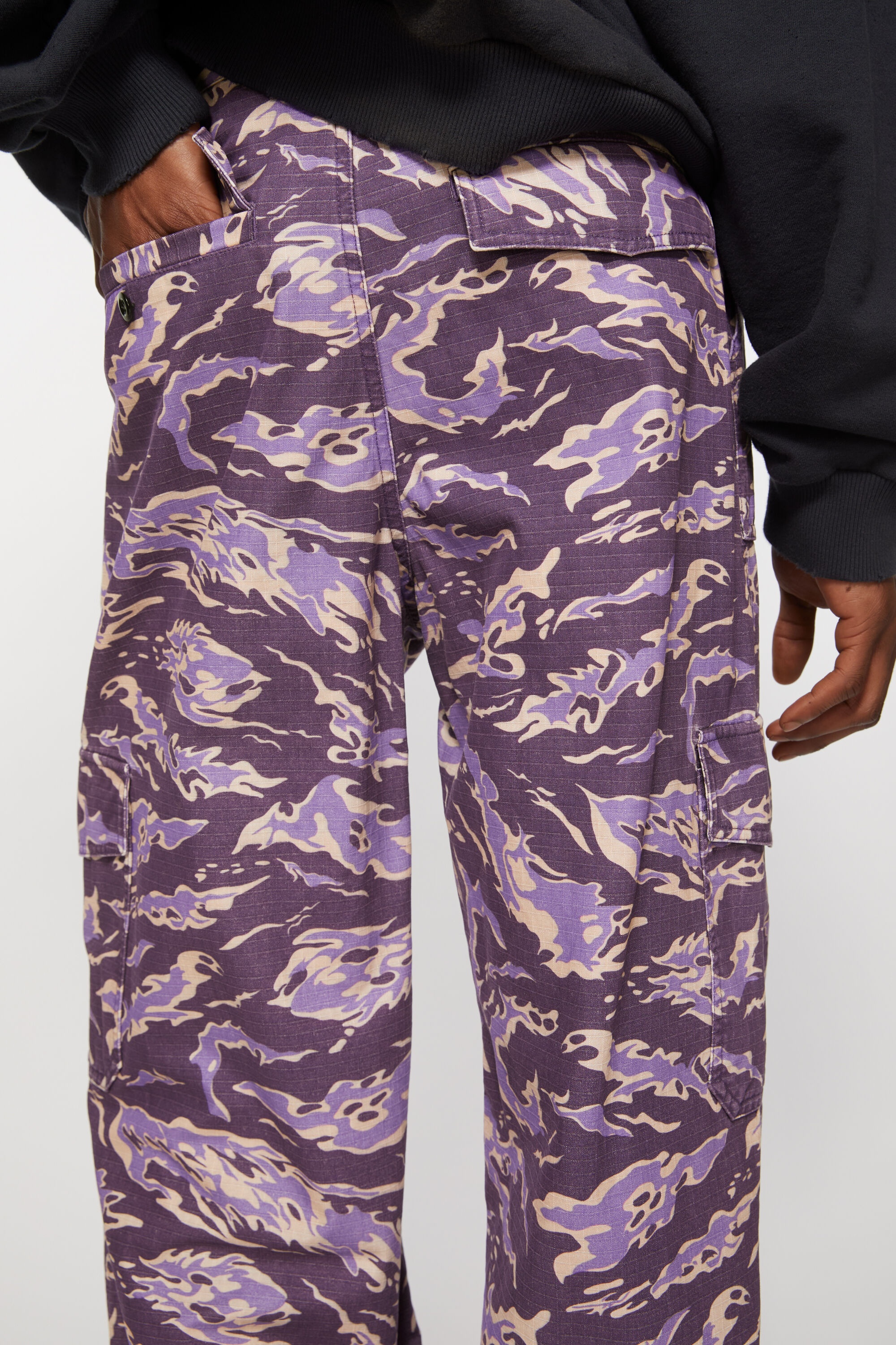 Cargo print trousers - Purple multi - 5