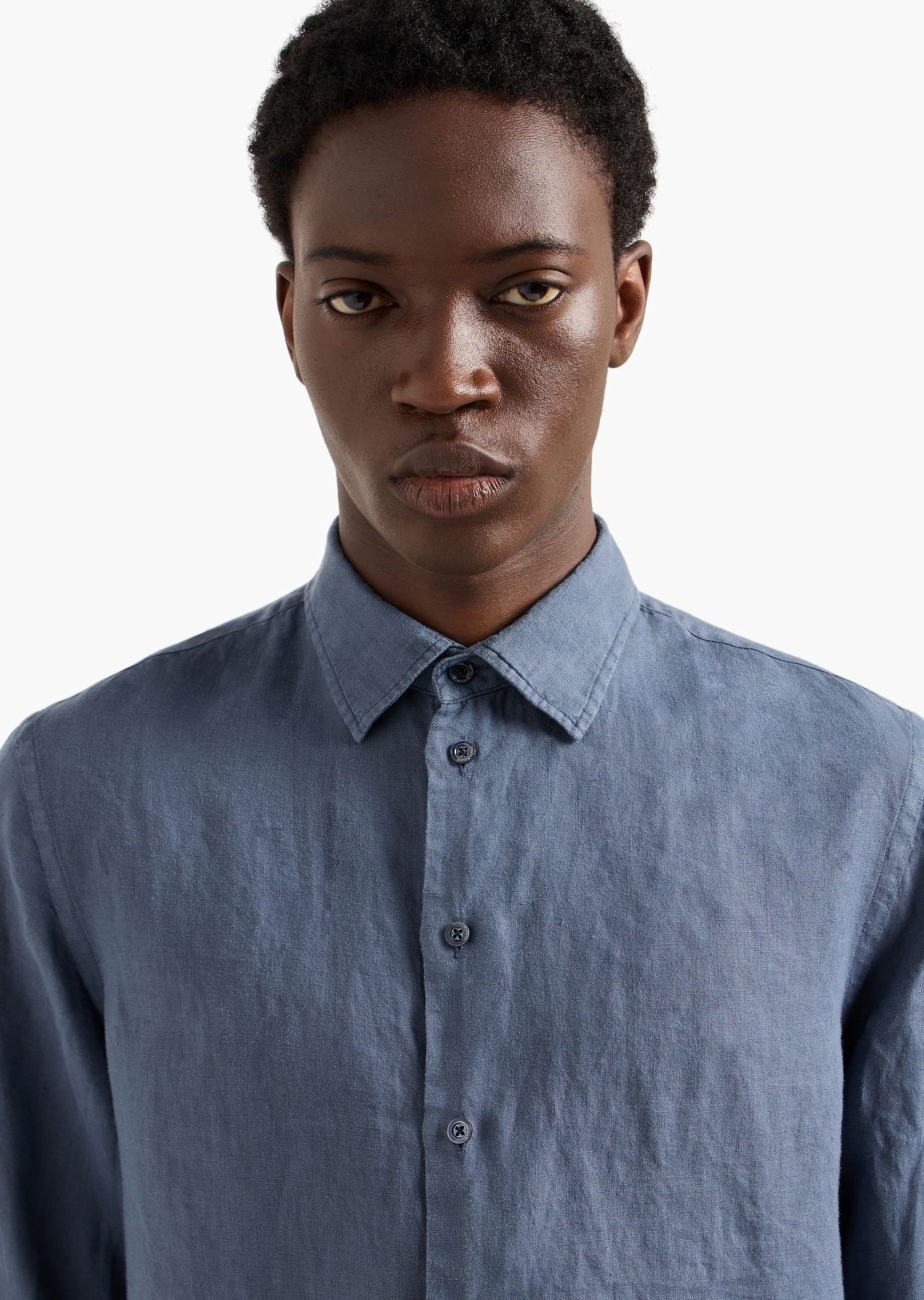 Garment-dyed linen shirt with French collar - 5