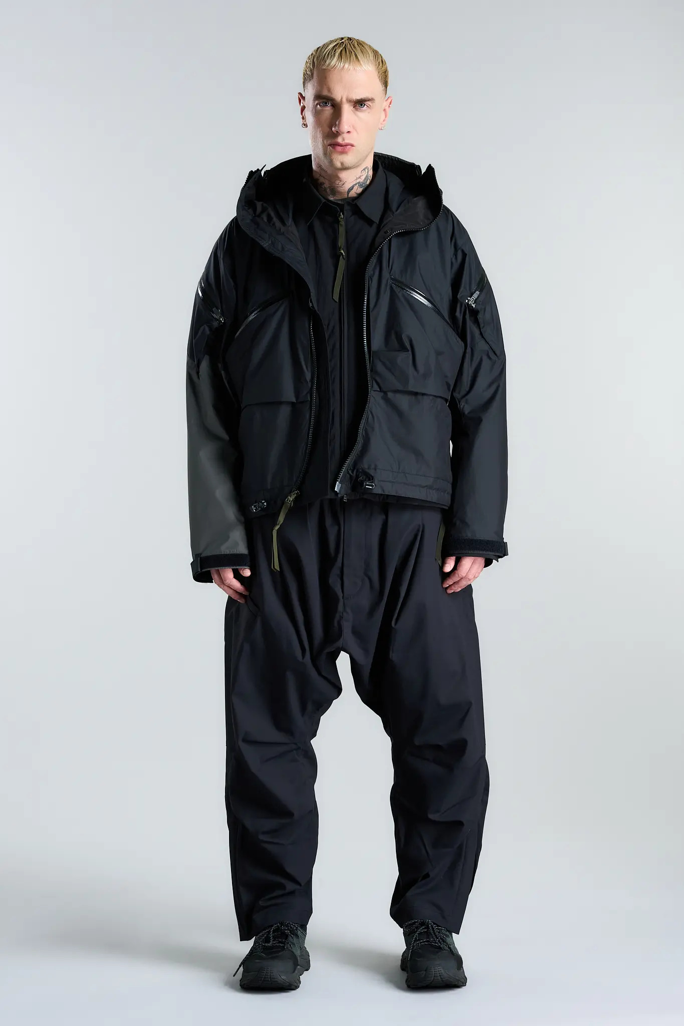 J104U-WS 2L Windstopper® Jacket Black/Gray - 1