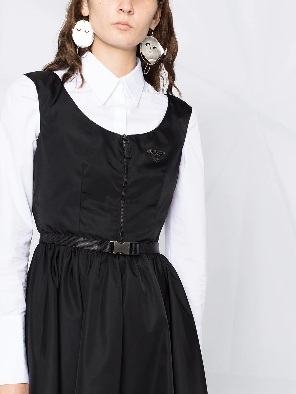 belted logo plaque flared dress - 5