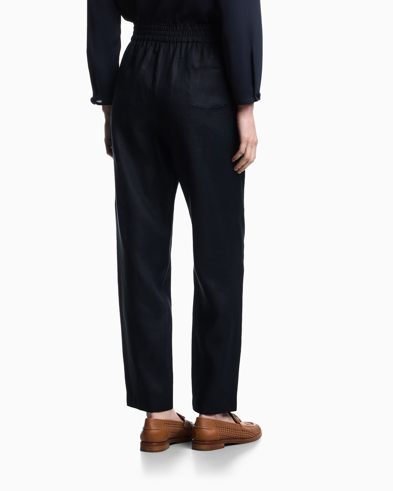PURE LINEN TROUSERS WITH AN ELASTICATED WAIST - 3