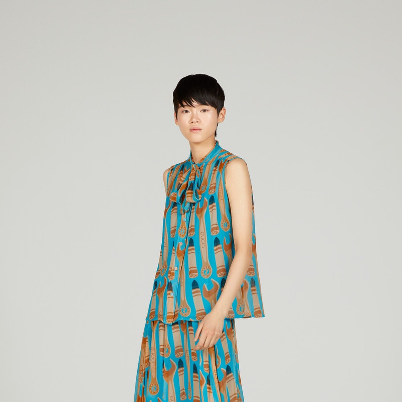 Lipstick and tool print silk shirt 6