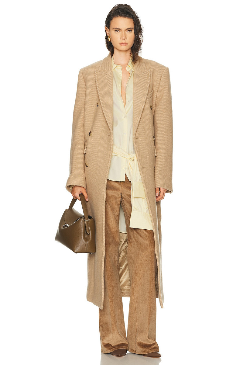 AMIYA Britannia Top outlook