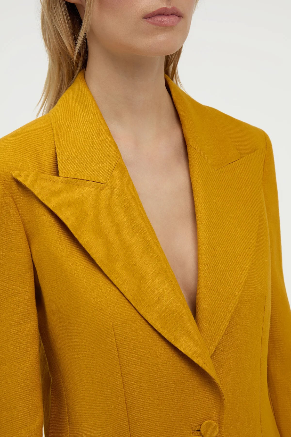 Leiva Blazer in Golden Birch Linen Twill - 5