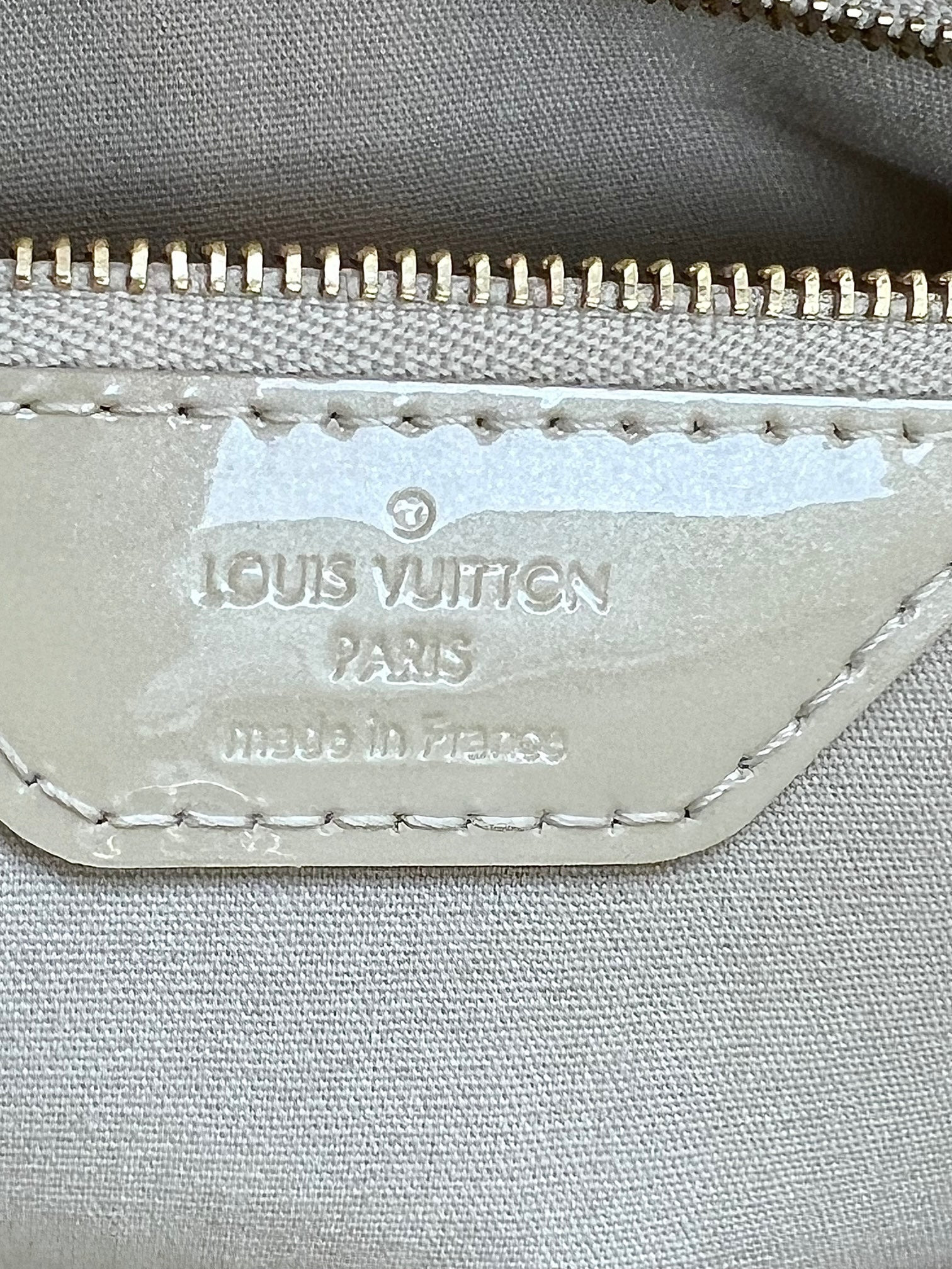 LOUIS VUITTON Monogram White Cream Vernis Avalon MM Tote Hand Shoulder Bag Pre owned - 12