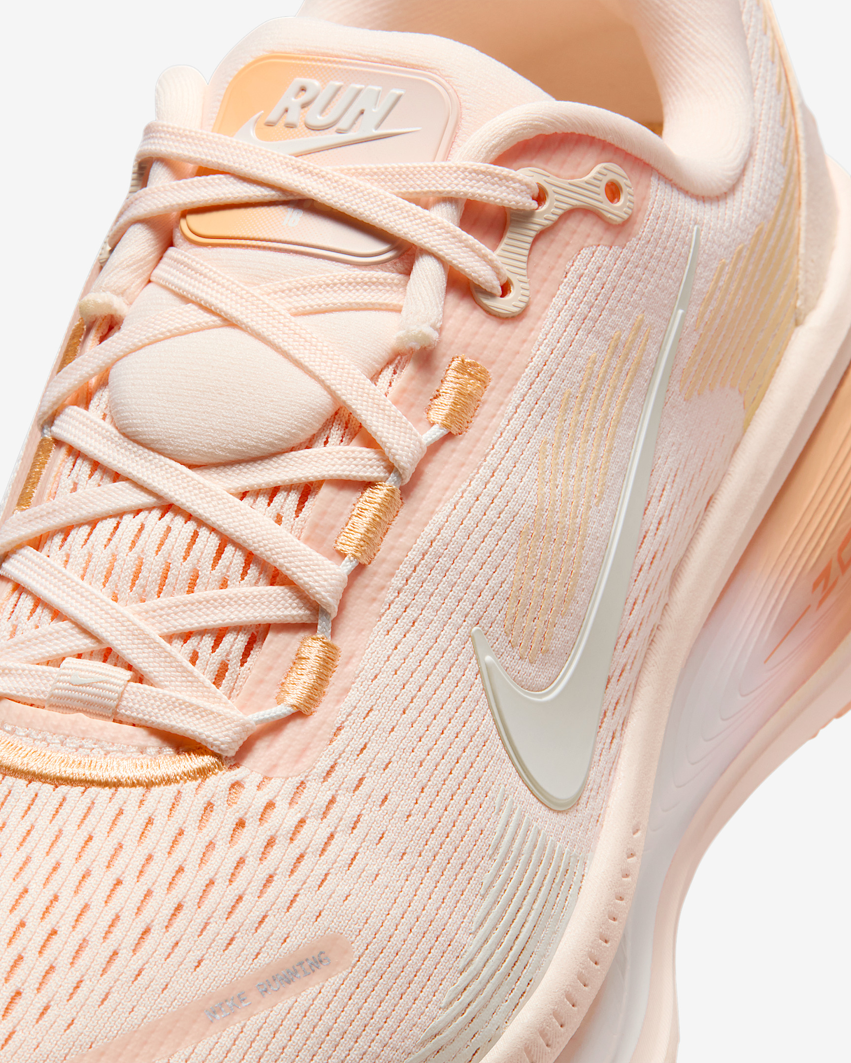Nike Vomero 18 Women's Road Running Shoes - 7