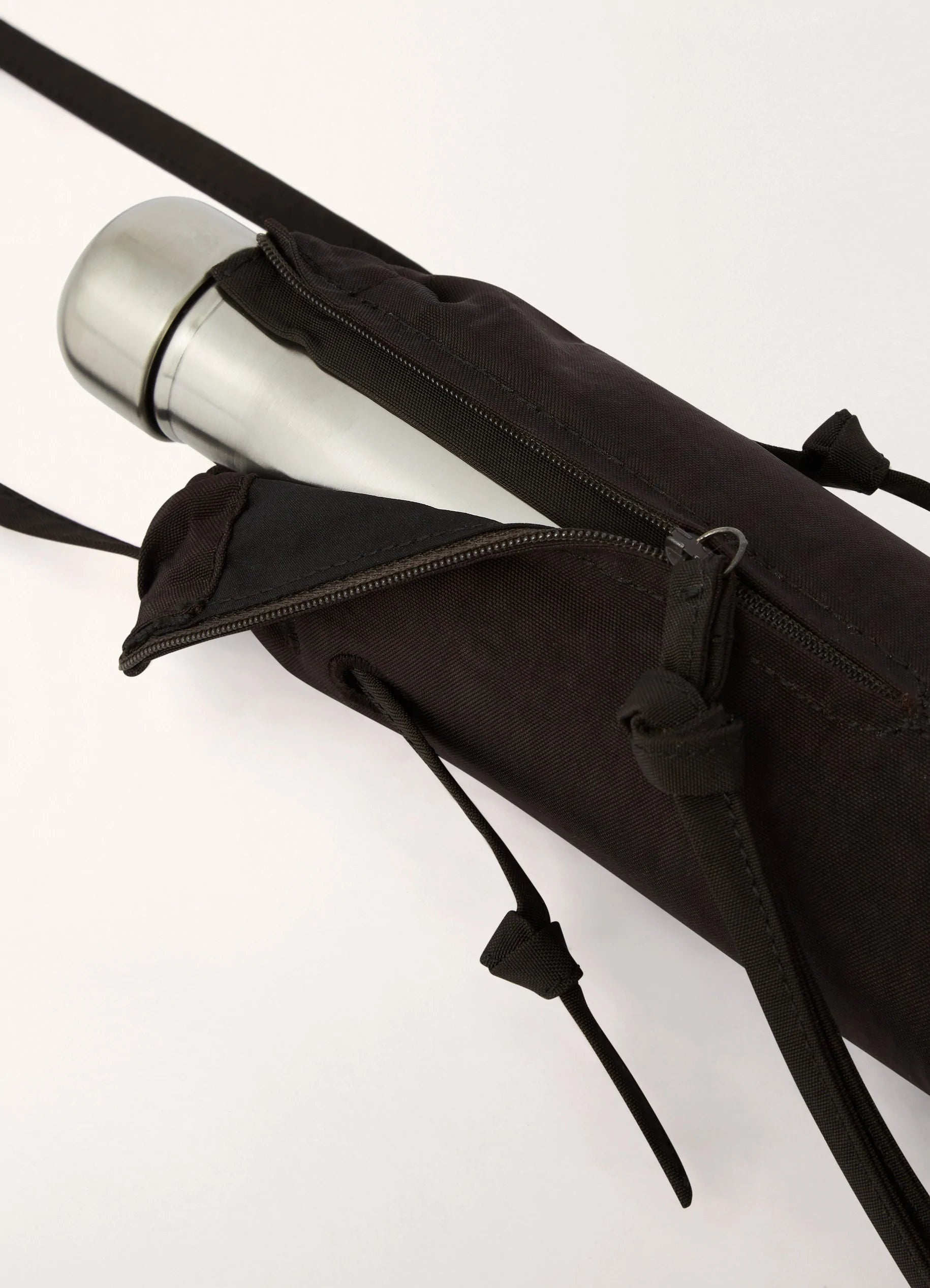 MEDIUM WATER BOTTLE-CARRIER
NYLON CANVAS - 2