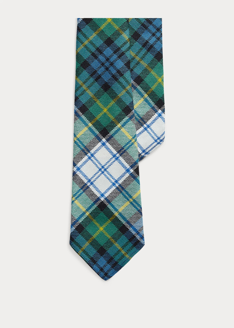 Vintage-Inspired Tartan Wool Tie 1