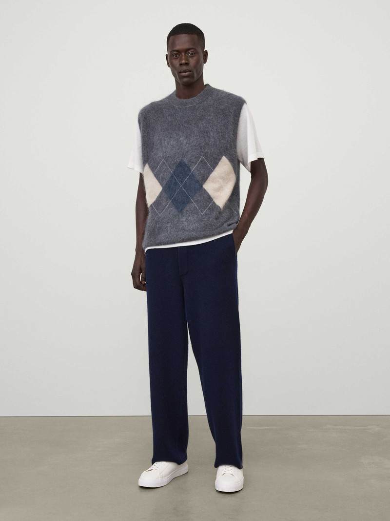 The Dennis Vest 4