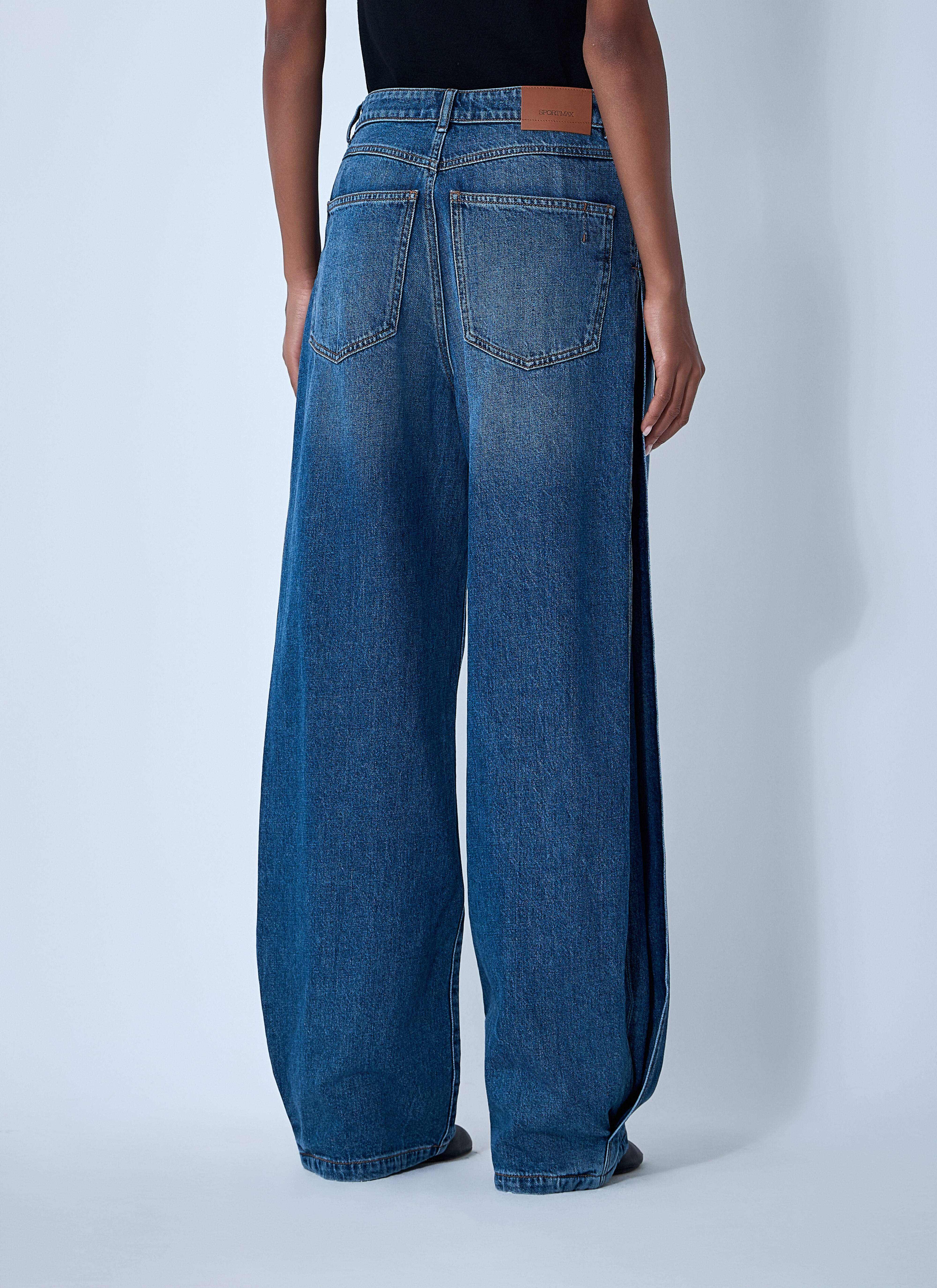 Wide-Leg Jeans - 4