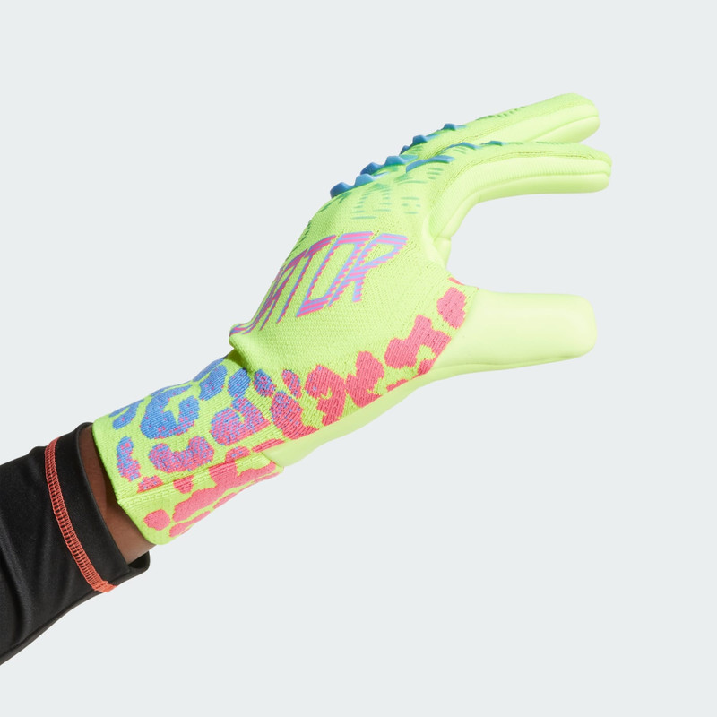 Predator Pro Goalkeeper Gloves 5