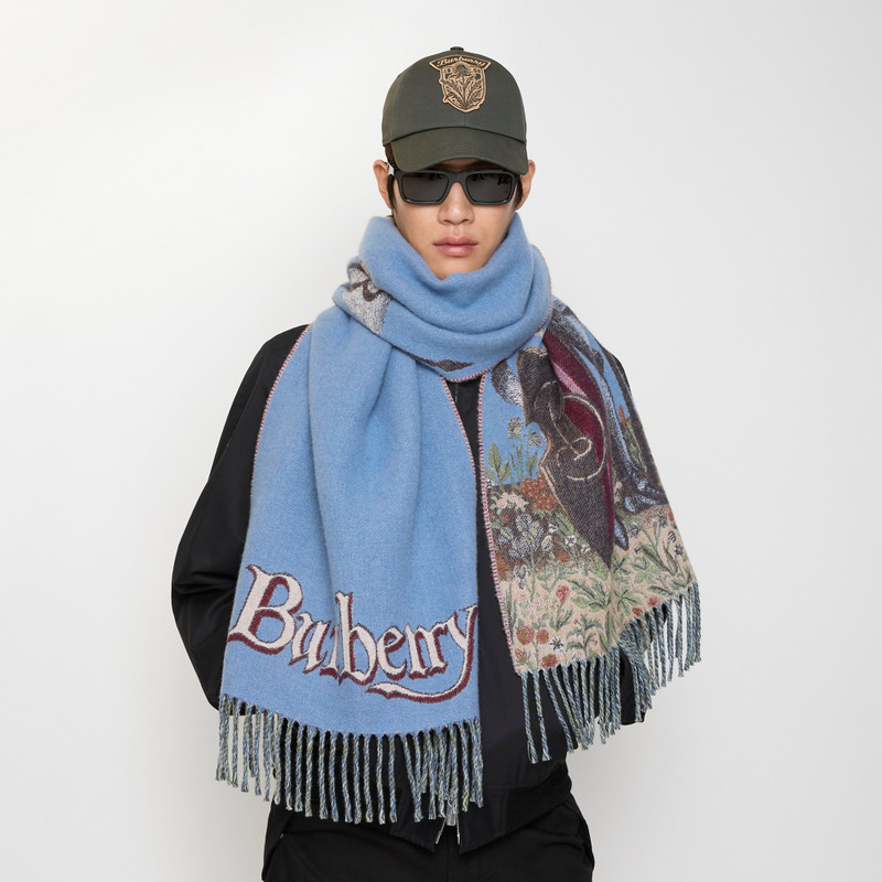 Knight Portrait Cashmere Scarf 4
