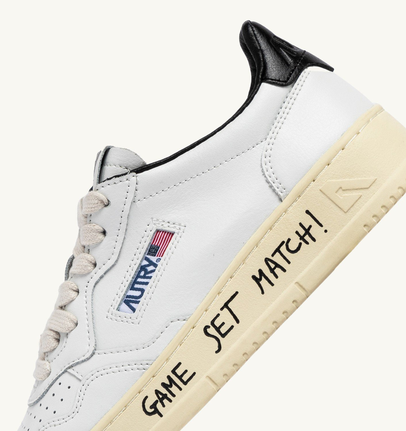 MEDALIST LOW SNEAKERS IN WHITE AND BLACK LEATHER WITH LETTERING - 6