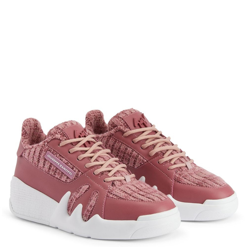 Giuseppe Zanotti Talon outlook