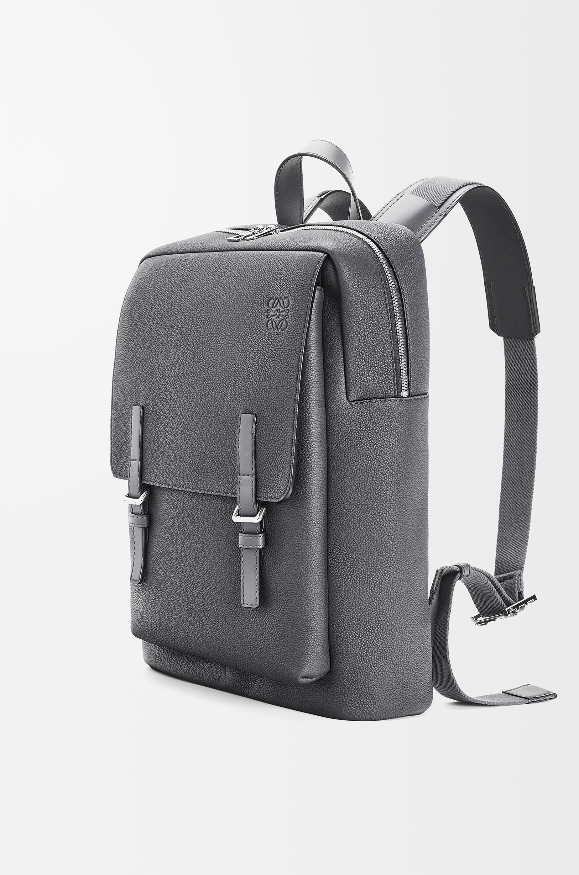 Military backpack in soft grained calfskin - 2
