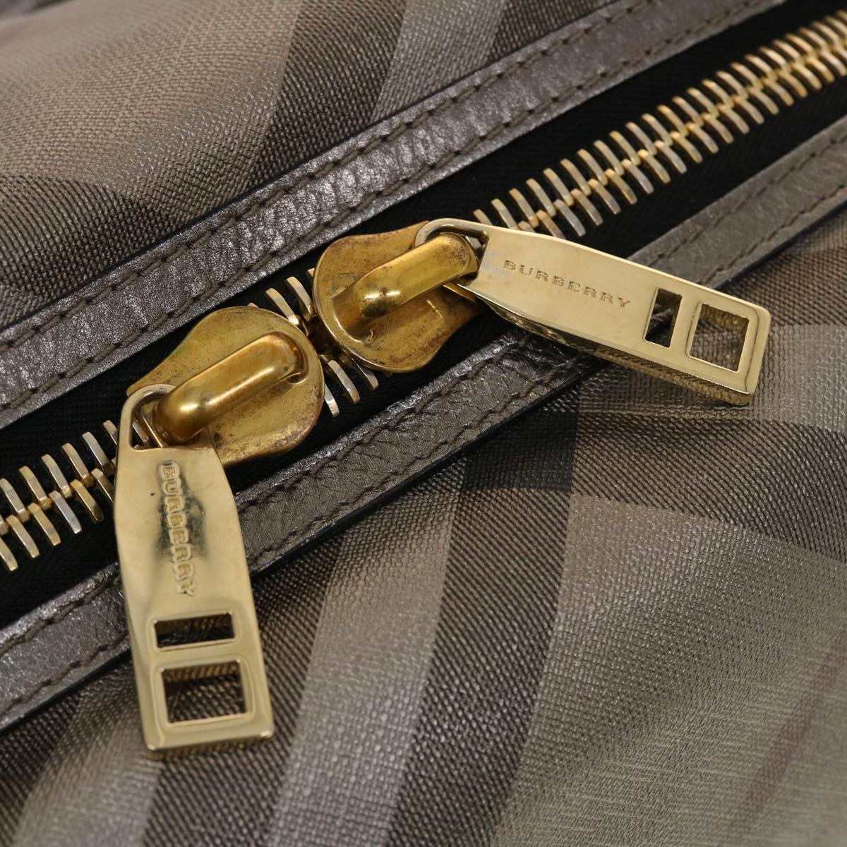 Burberry Nova Check Shoulder Bag Leather Silver - 9