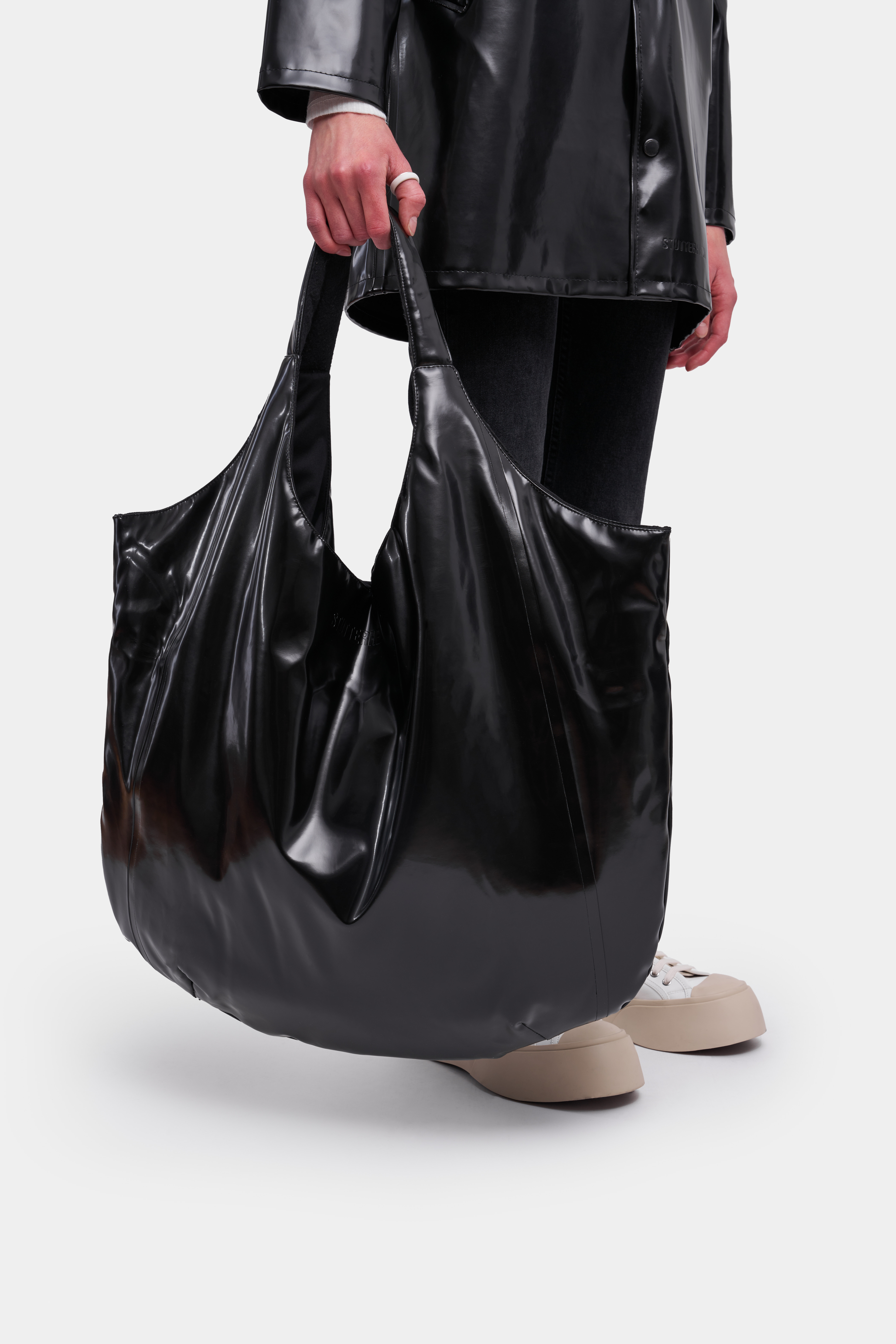 Svea Puffer Bag Opal Black - 2