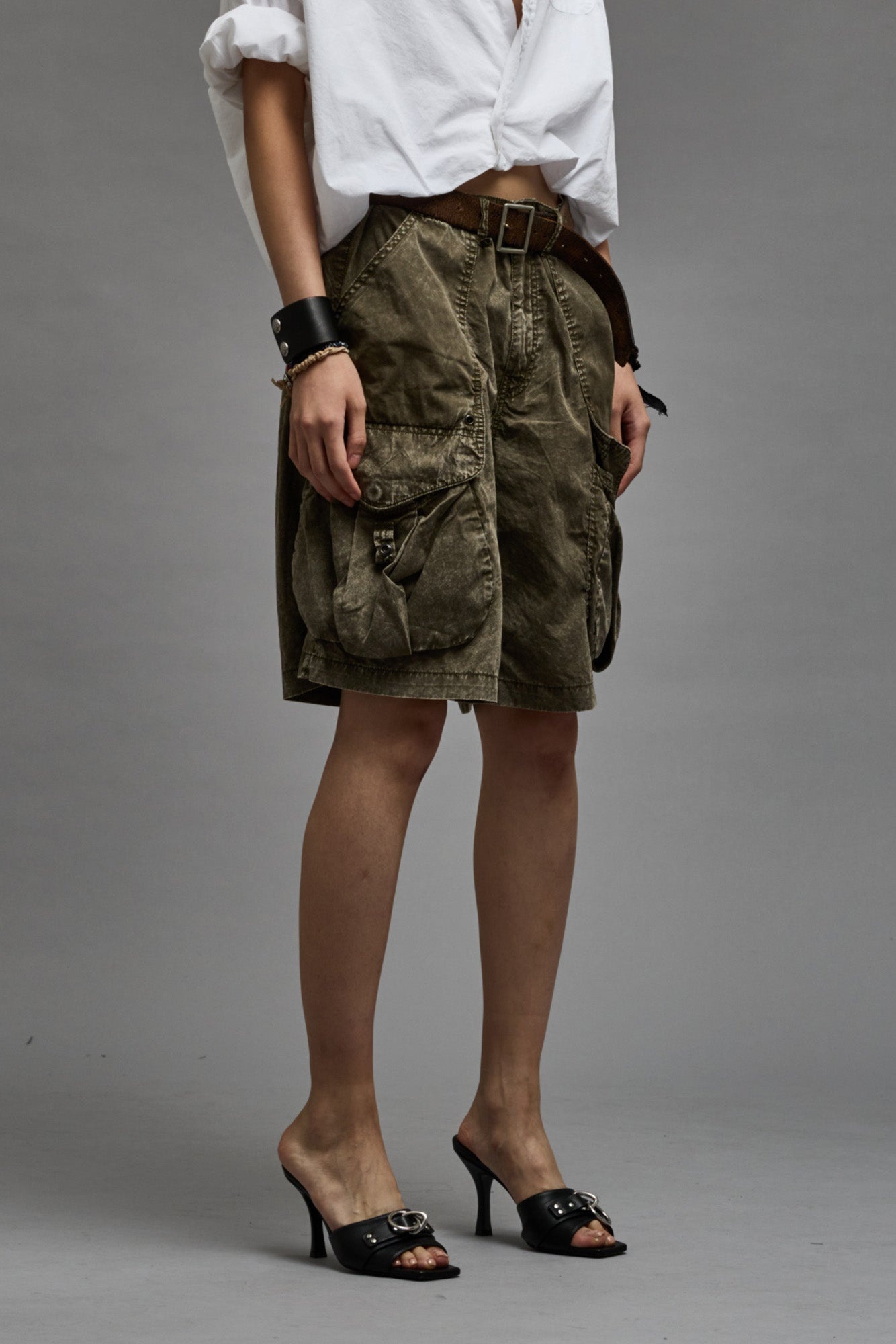 MULTIPOCKET RELAXED SHORT - OLIVE GARMENT DYE - 5