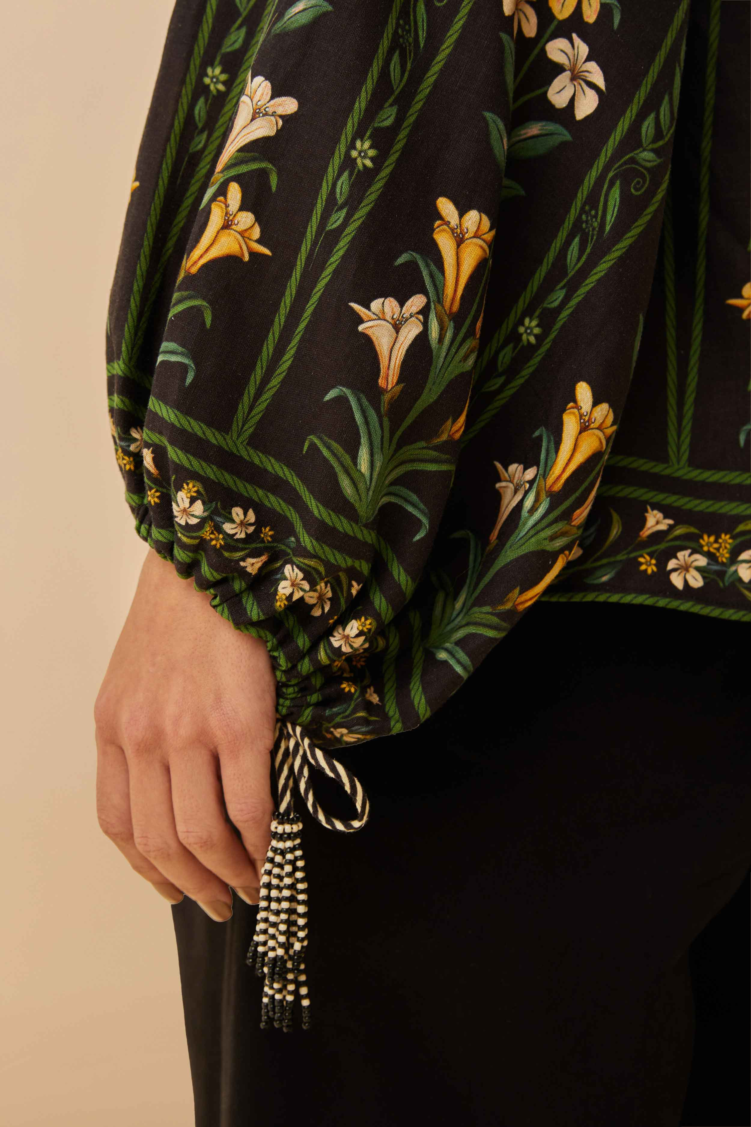 Black Flowers Arch Lenzing™ Ecovero™ Euroflax™ Blouse - 4