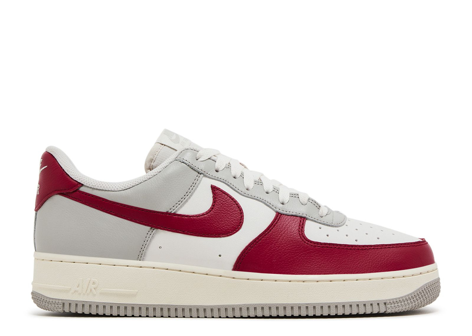 AIR FORCE 1 '07 LV8 'GYM RED TOE' - 1