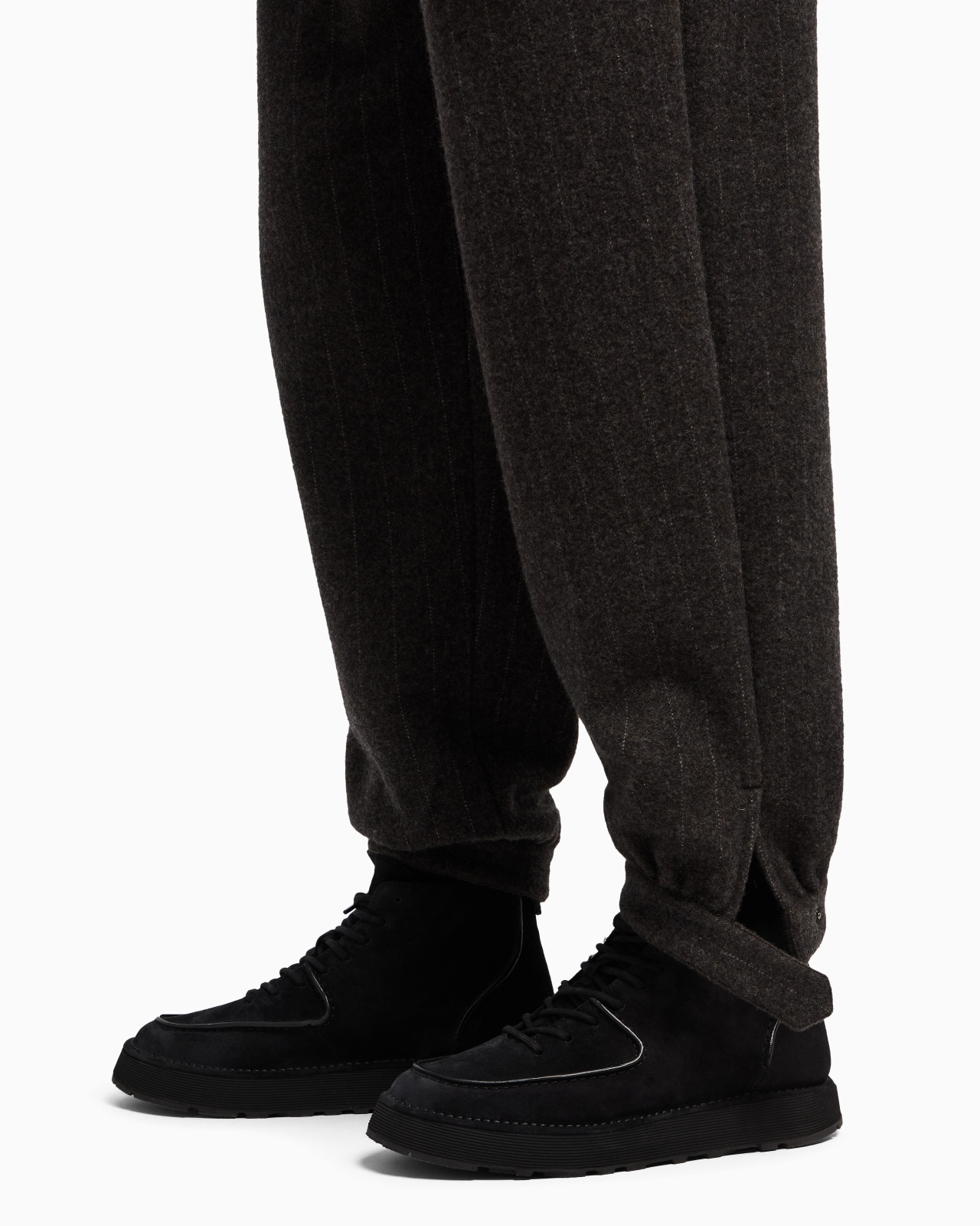 SINGLE-PLEAT TROUSERS IN PINSTRIPED CASHMERE AND WOOL CLOTH - 5