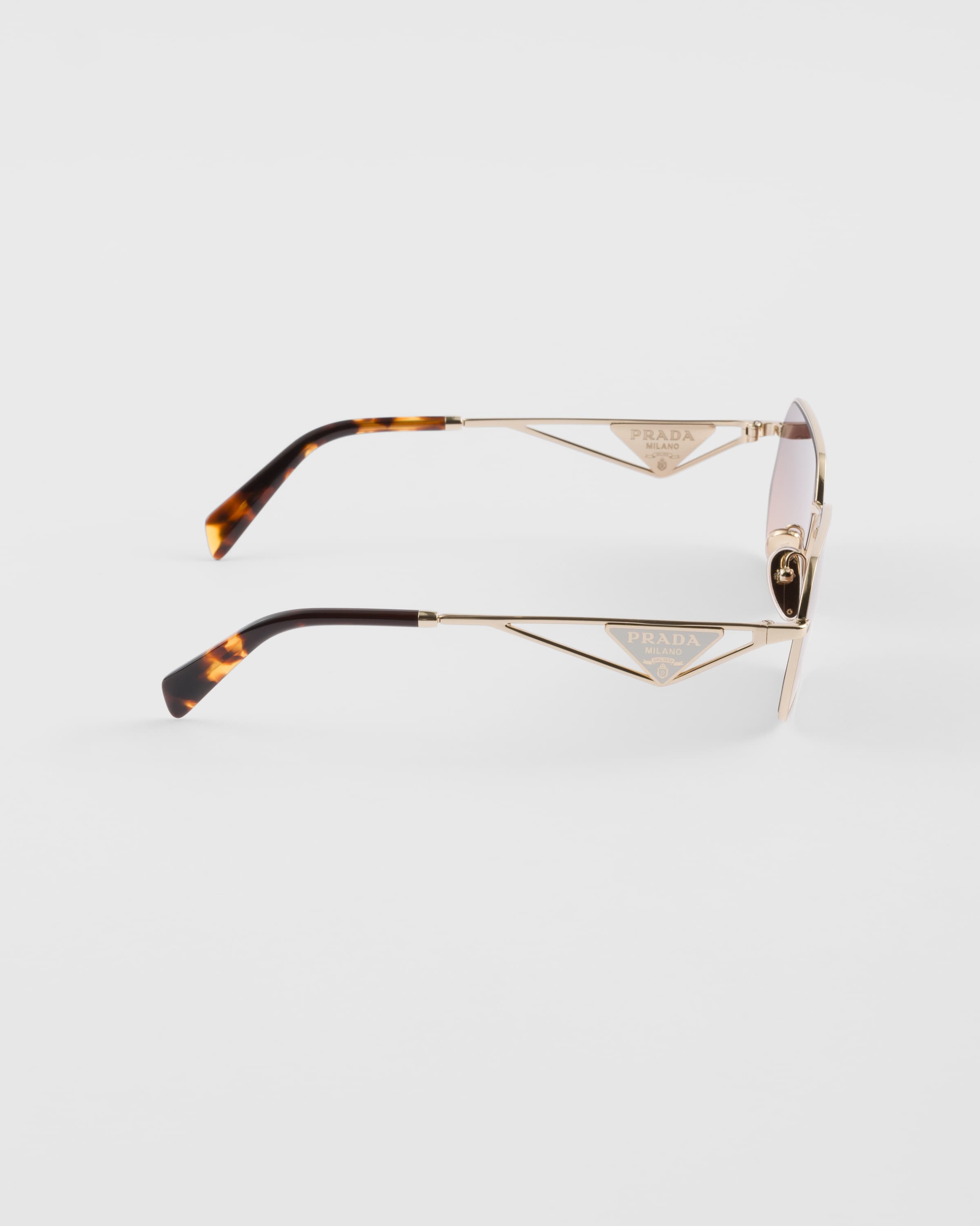 PRADA アヒエタクラス PRA58V 7OE1O1 Prada PR A51S XL (58 - 17) with Blue lenses and Gold frame