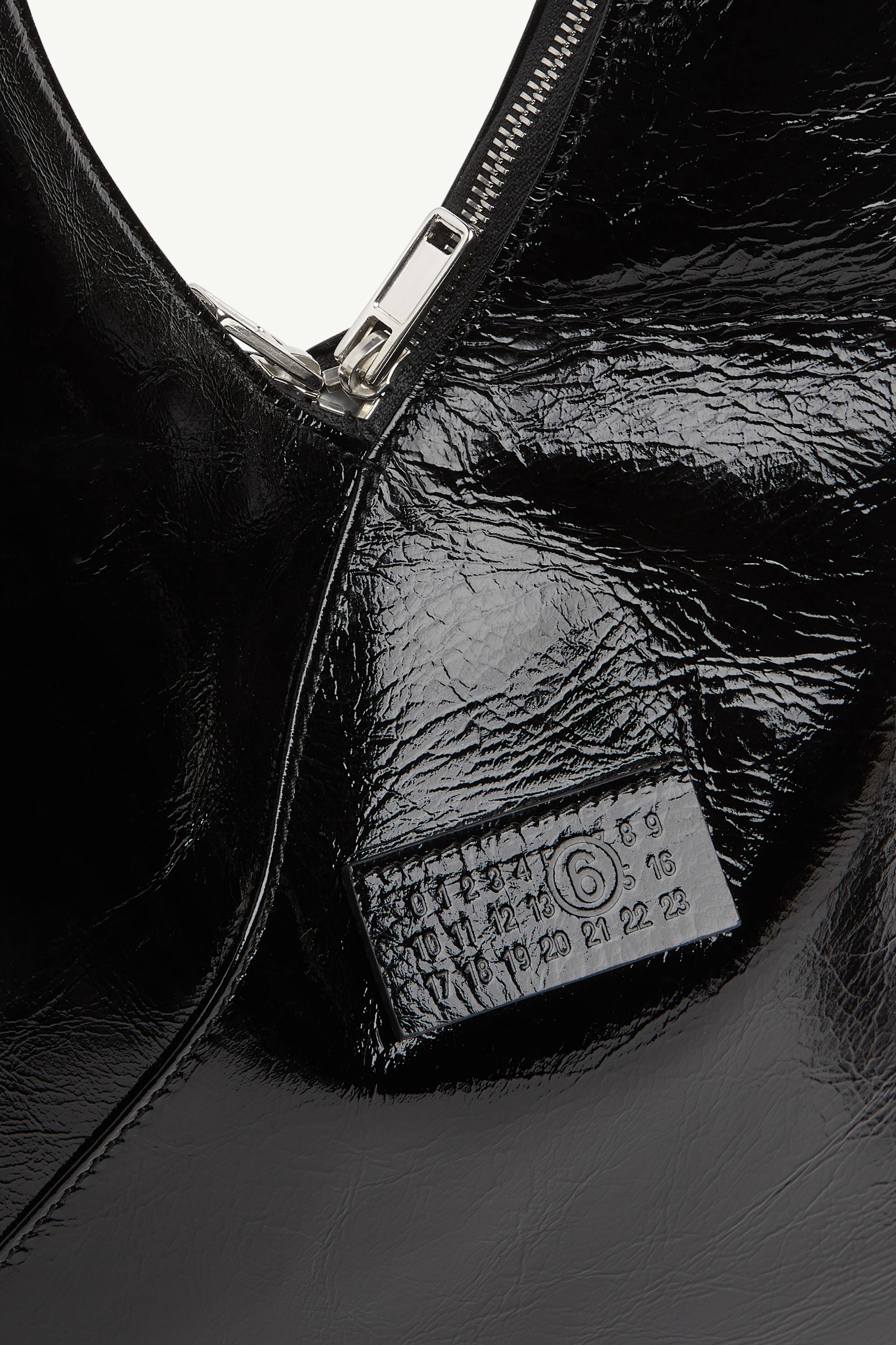 MM6 Maison Margiela Japanese bag with zip detail | REVERSIBLE