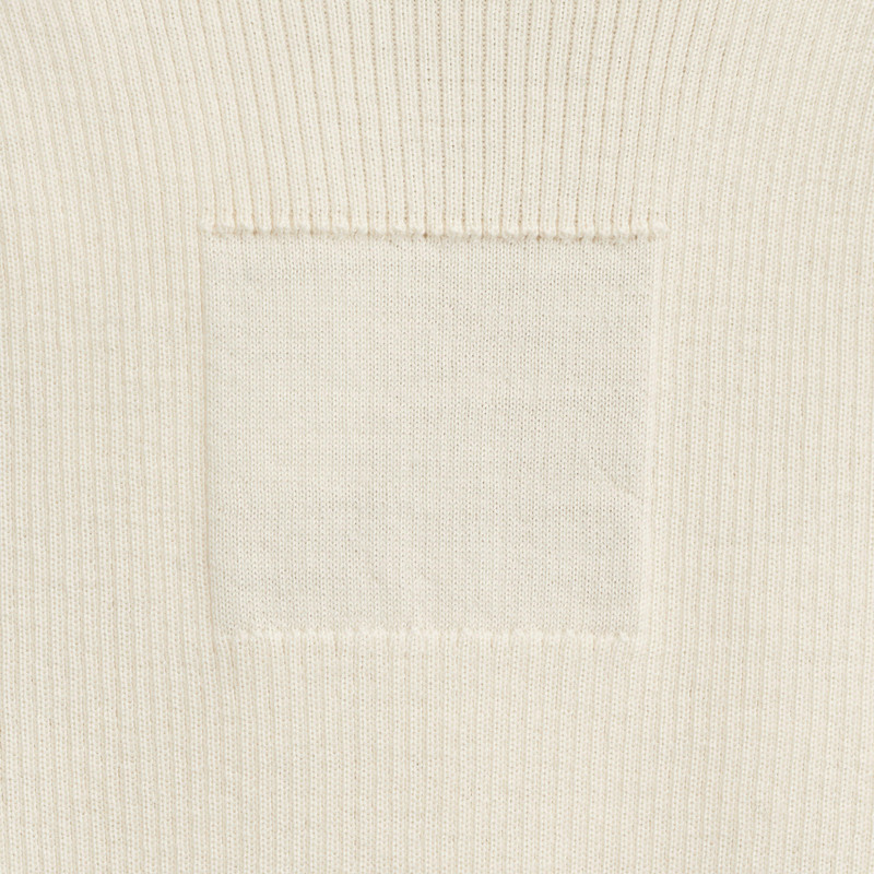 THE RAGLAN LOGO MOCKNECK 6