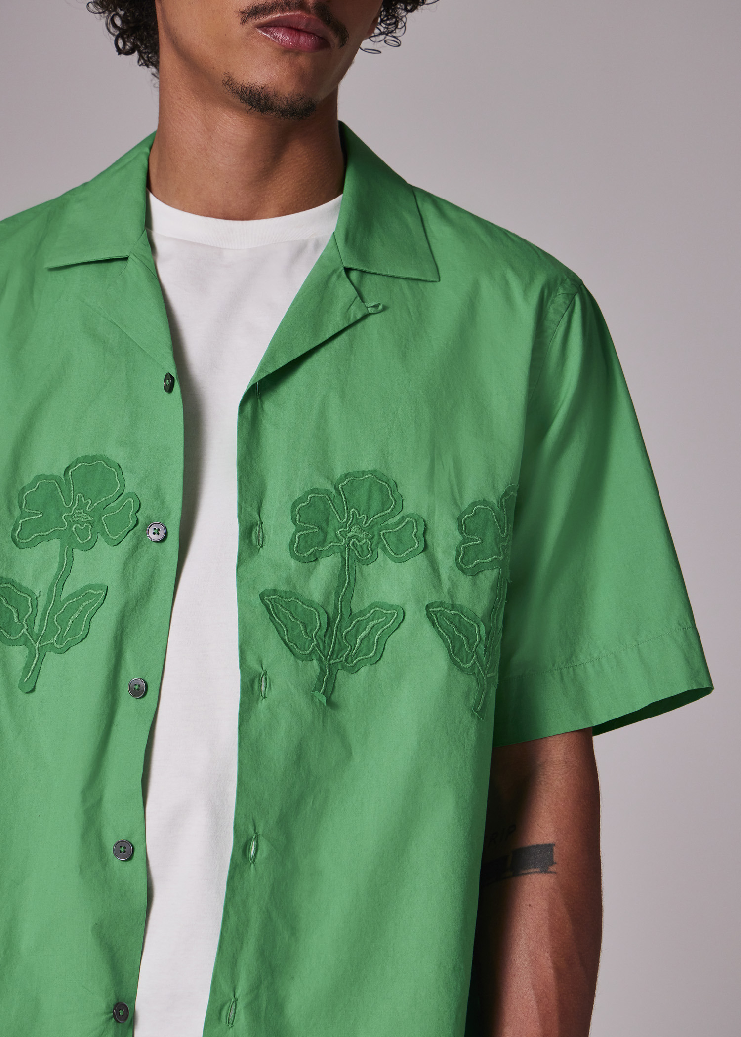 Green Cotton Applique Short-Sleeve Shirt - 7