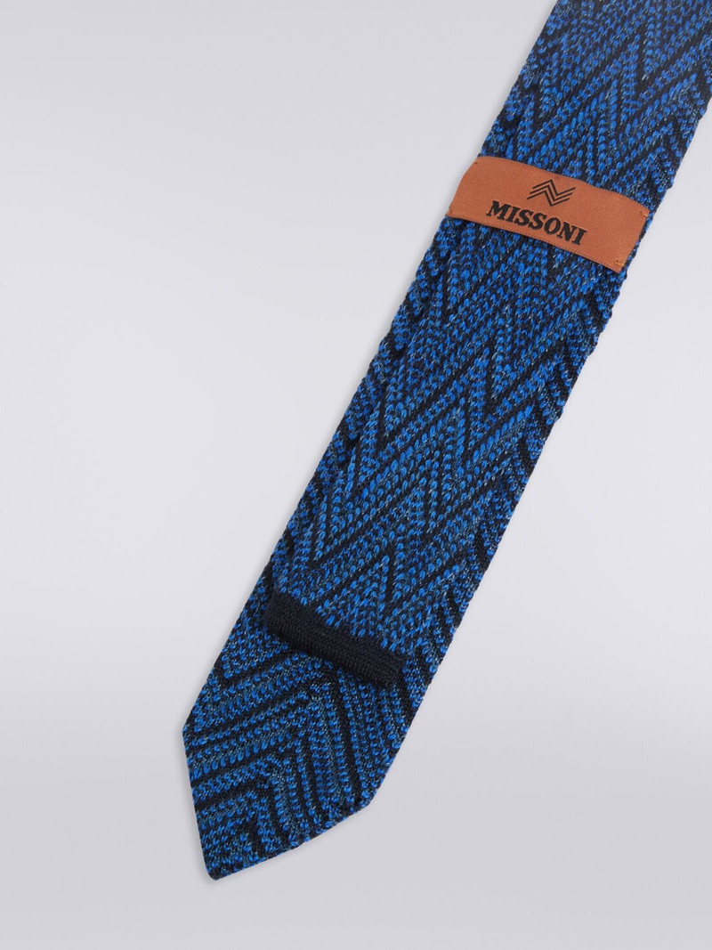 Silk tie 3