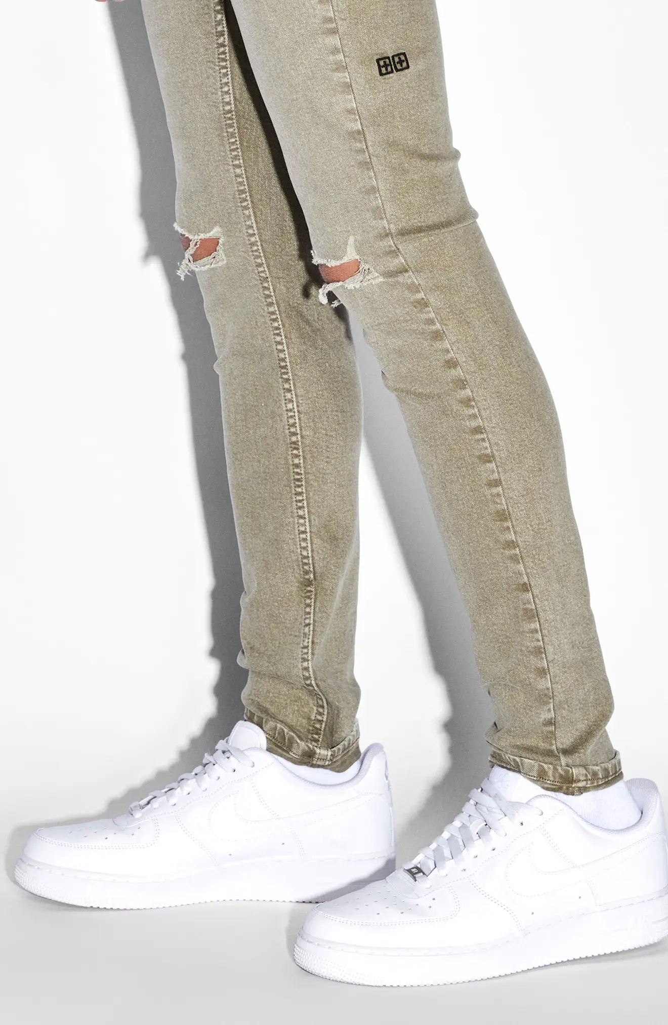 Van Winkle Outback Ripped Recycled Cotton Blend Skinny Jeans - 6