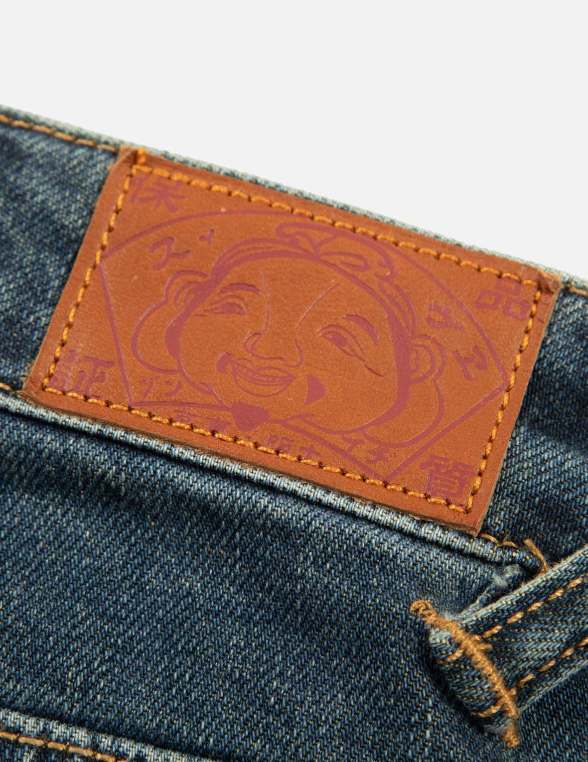 WASHED STUDS EMBELLISHED LOGO FLARE FASHION FIT JEANS - 5