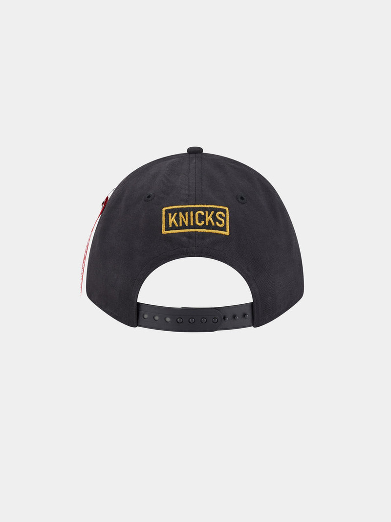 ALPHA INDUSTRIES NEW YORK KNICKS X ALPHA X NEW ERA 940 MC CAP outlook