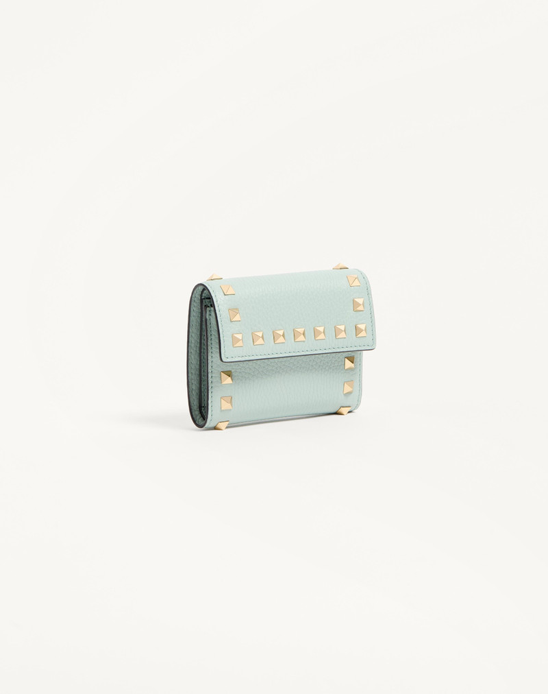 ROCKSTUD TRIFOLD WALLET IN GRAINY CALFSKIN 4