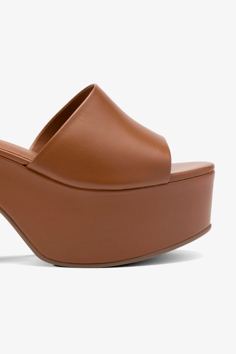 Miso Platform Sandal In Caramel Leather 3