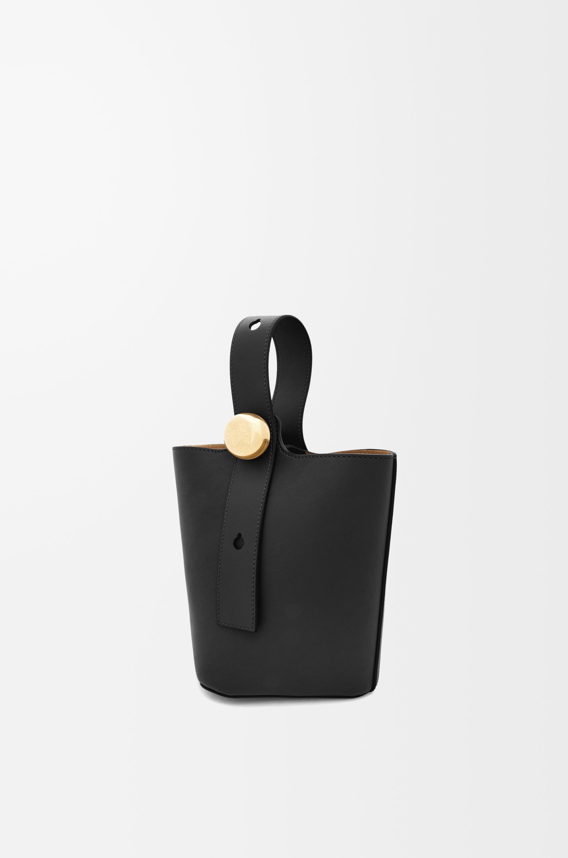 Mini Pebble Bucket bag in mellow calfskin - 4