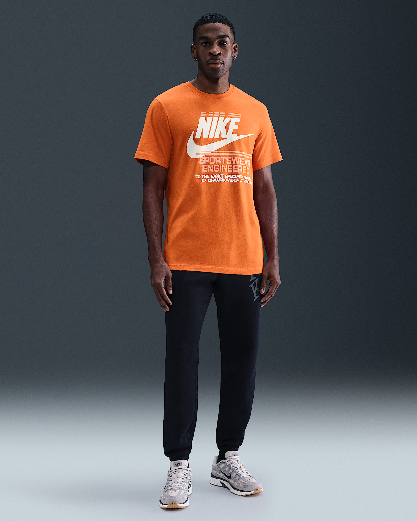 Nike Sportswear Men's T-Shirt - 4