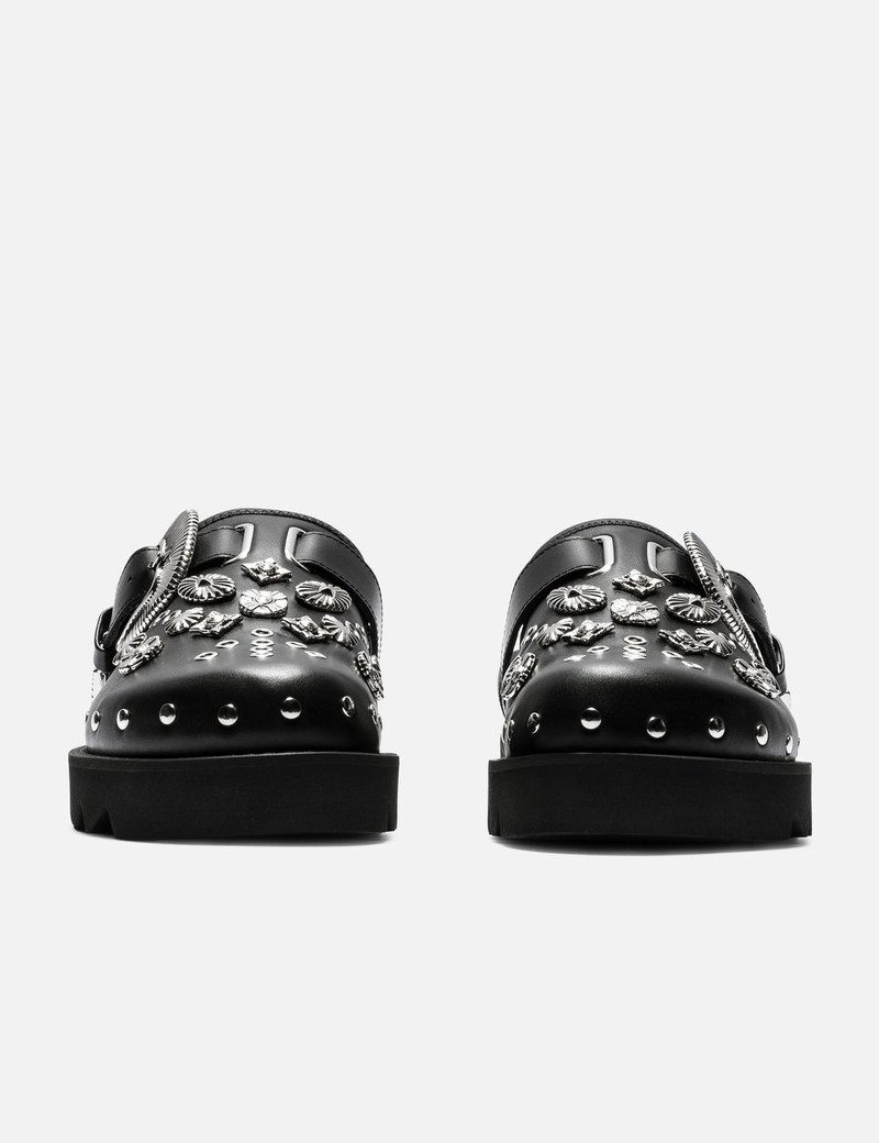 TOGA PULLA EYELET METAL SABOT outlook