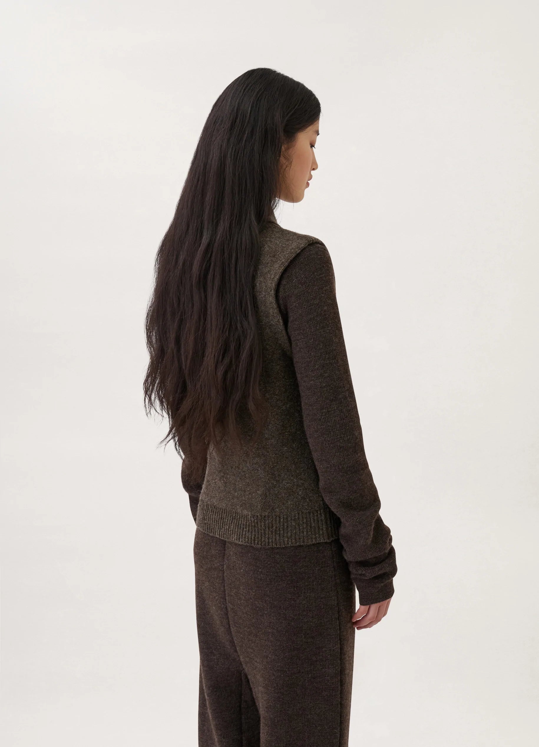 SLEEVELESS FITTED CARDIGAN - 3