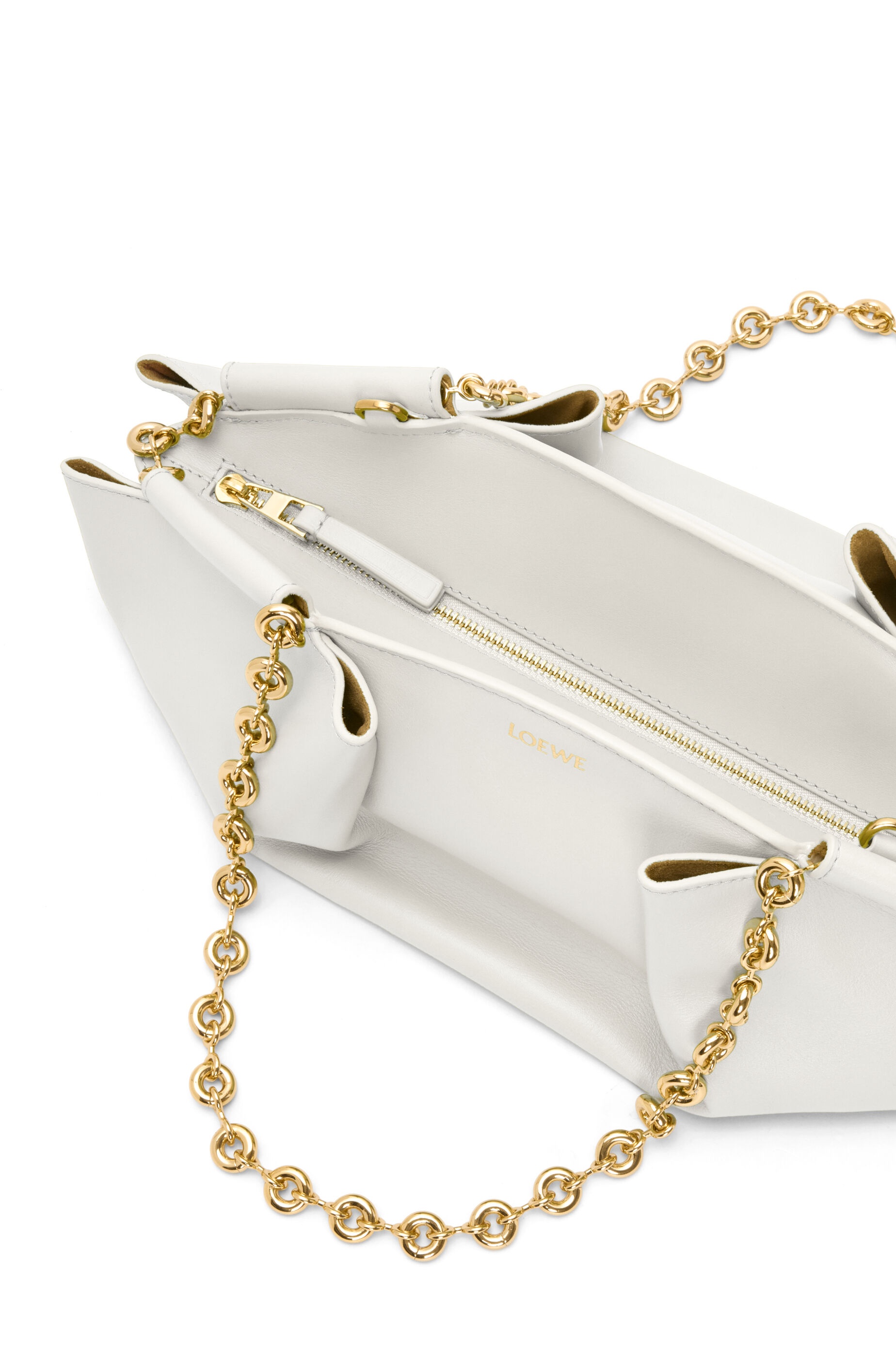 Small Paseo bag in shiny nappa calfskin with chain - 7