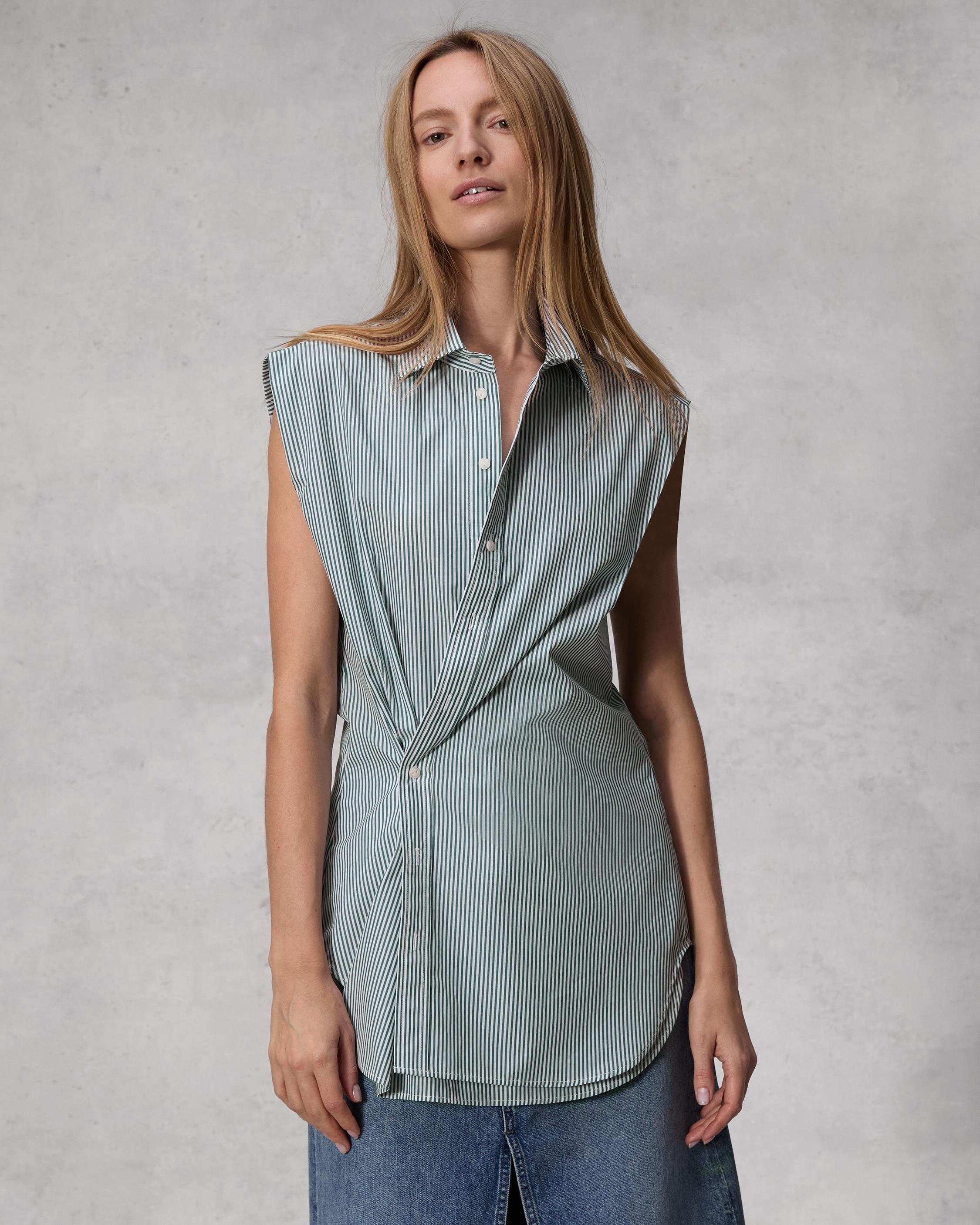 Indiana Cotton Poplin Sleeveless Shirt
Relaxed Fit Button Down - 2