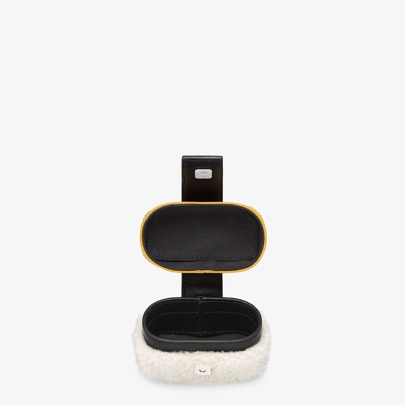 Fendilicious Charm 3